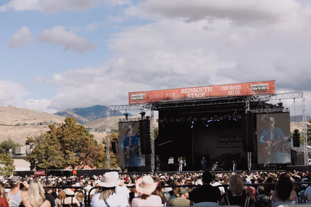 PREVIEW: Ella Langley, Sam Barber and Tucker Wetmore Take Over the Fairpark for RedWest 2026