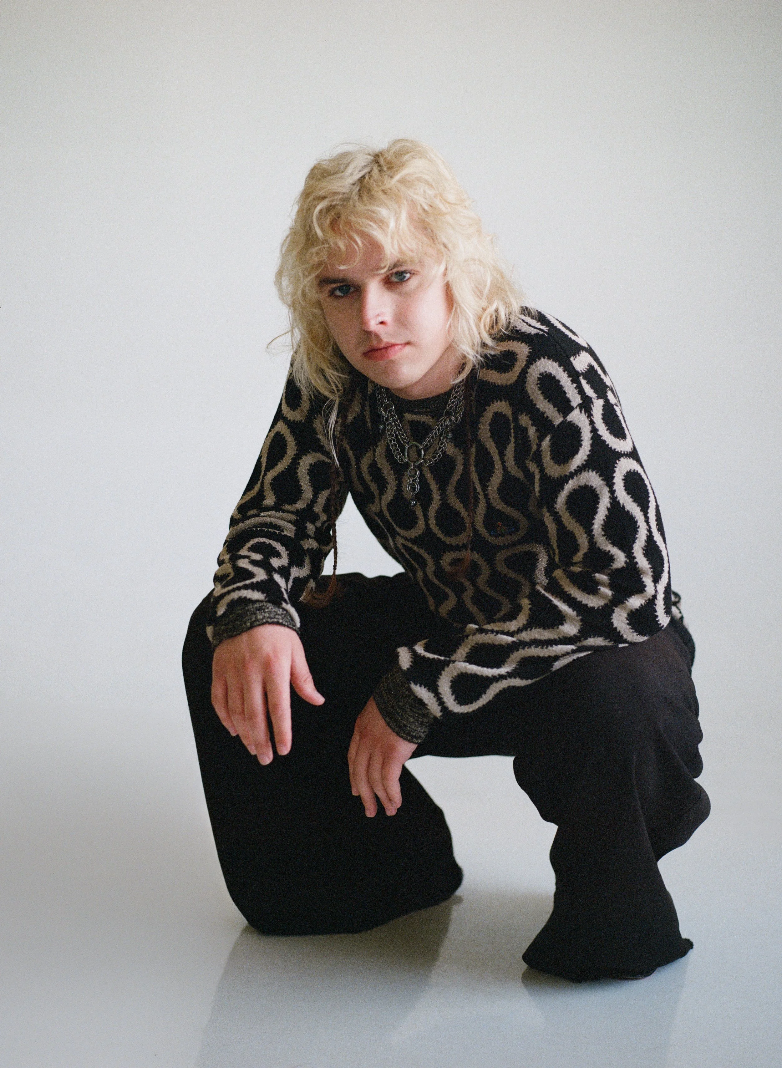 Q&A: Mothé on Finding Chaos, Freedom, and Fun in Total Popstar — The ...