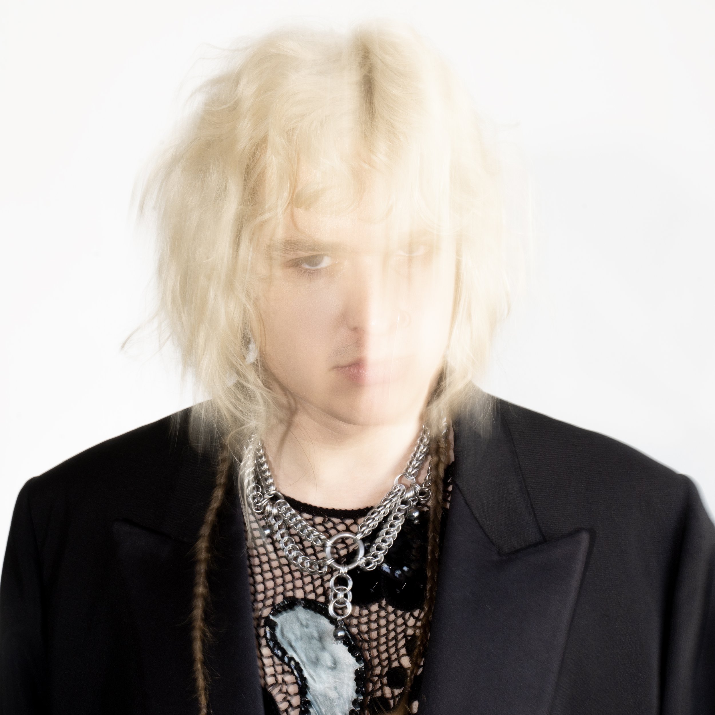 Q&A: Mothé on Finding Chaos, Freedom, and Fun in Total Popstar — The ...