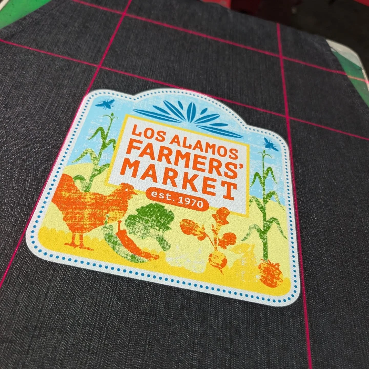 7 color prints on denim aprons because we ain't scared :)
Thanks Los Alamos Main!