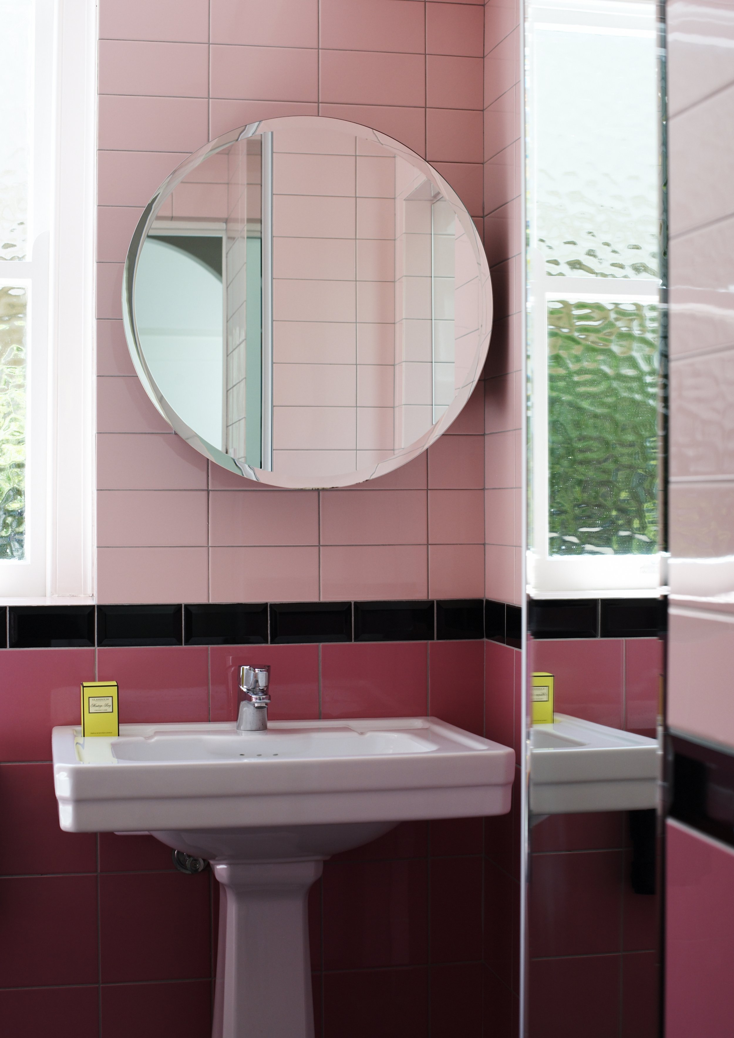23. Scott Weston_Point Piper_New Main Bathroom_Photography_Nicholas Watt_2011.jpg