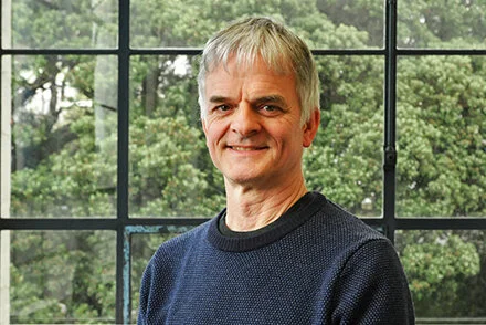 Roger Simmons  Architect (UK) / Wellington