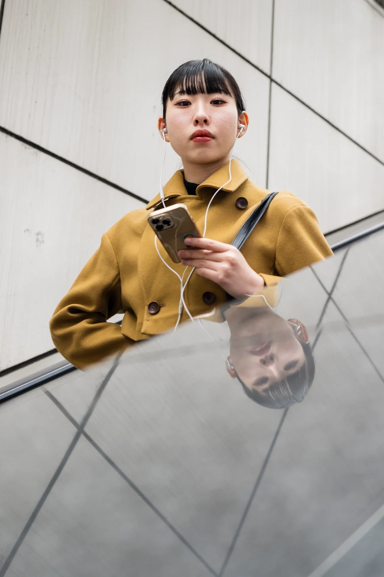 How to Overcome the Fear of Photographing Strangers