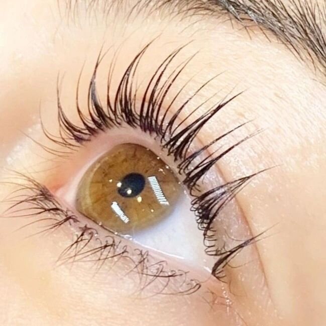 🌸Lash lift/tint🌸 looks ever so flattering ✨️✨️✨️

Book yours at chenillelashnbrow.com or call 604-722-9404 🥂 See you there😊

#chenillelashnbrow #vancouverlashlift #vancouverlashsalon #beauty #lashgoals #yvrlashes
