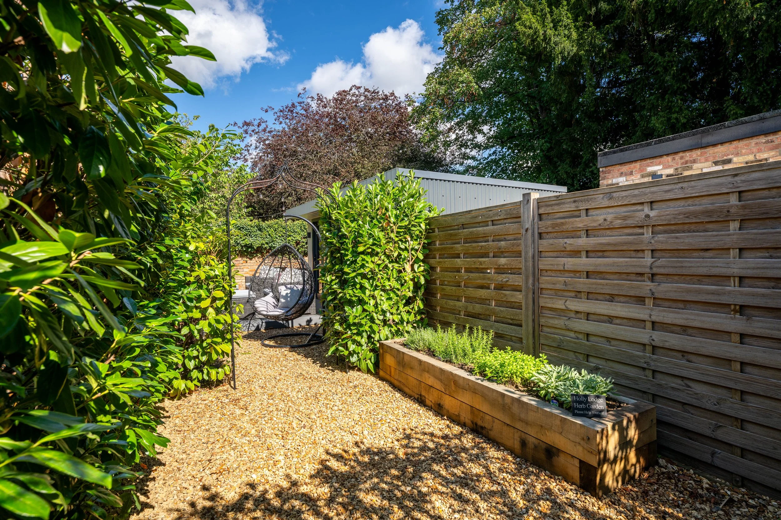 260915 - Holly Lodge, Bedford - 10.jpg
