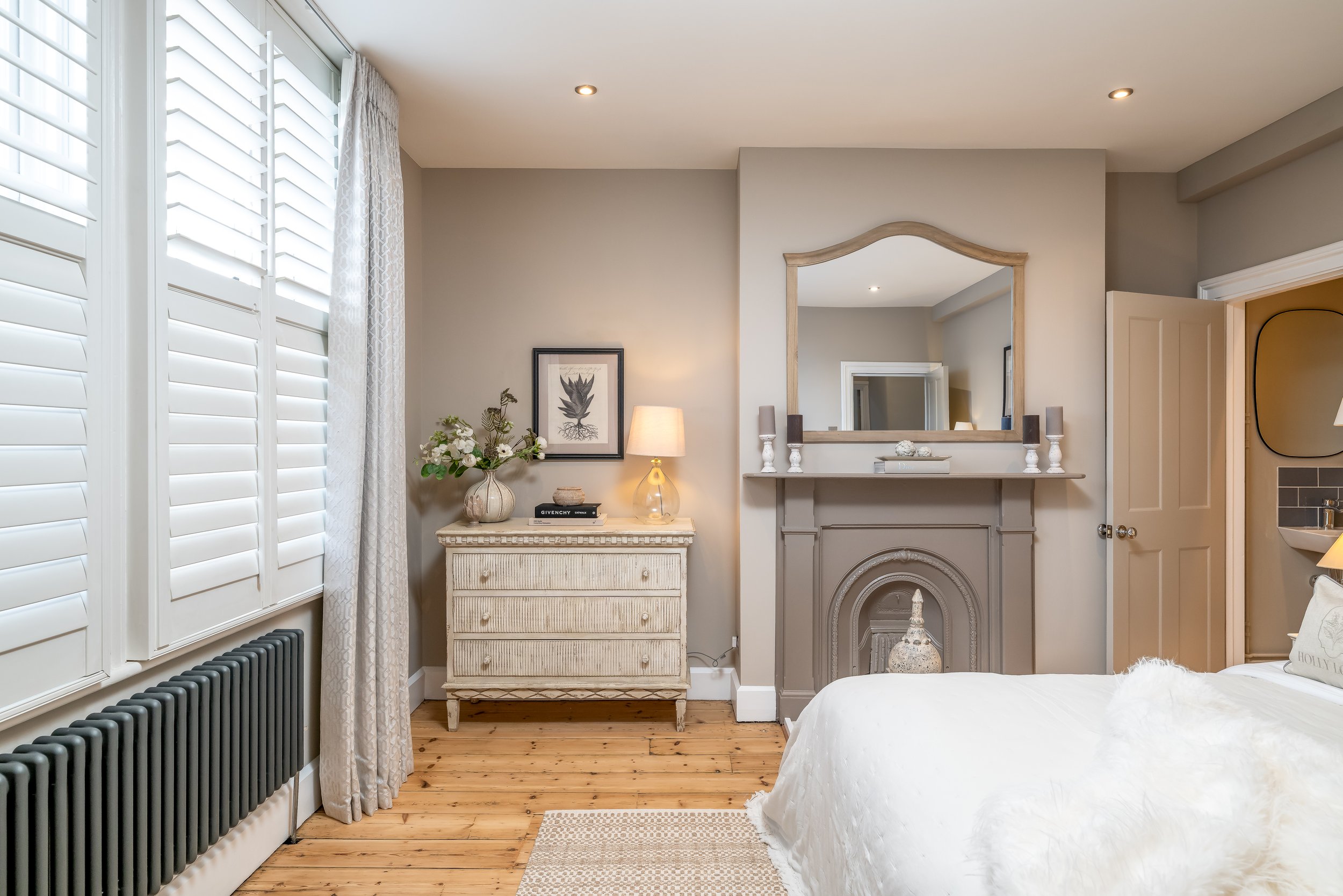 260915 - Holly Lodge, Bedford - 28.jpg