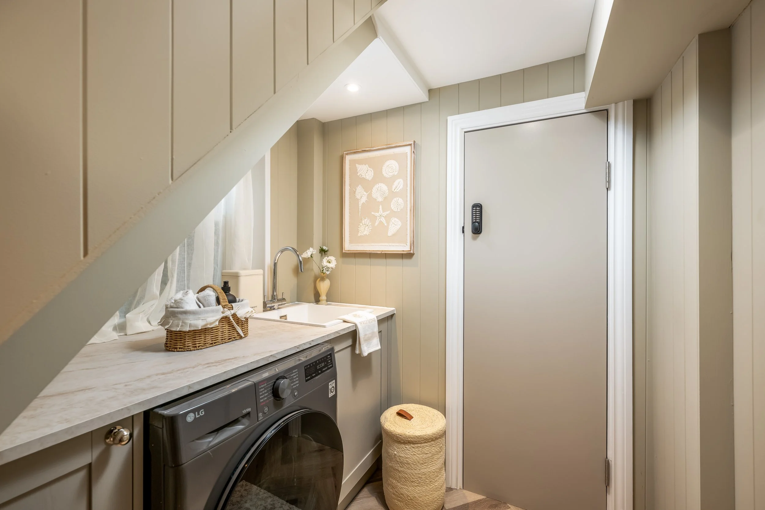 260915 - Holly Lodge, Bedford - 37.jpg