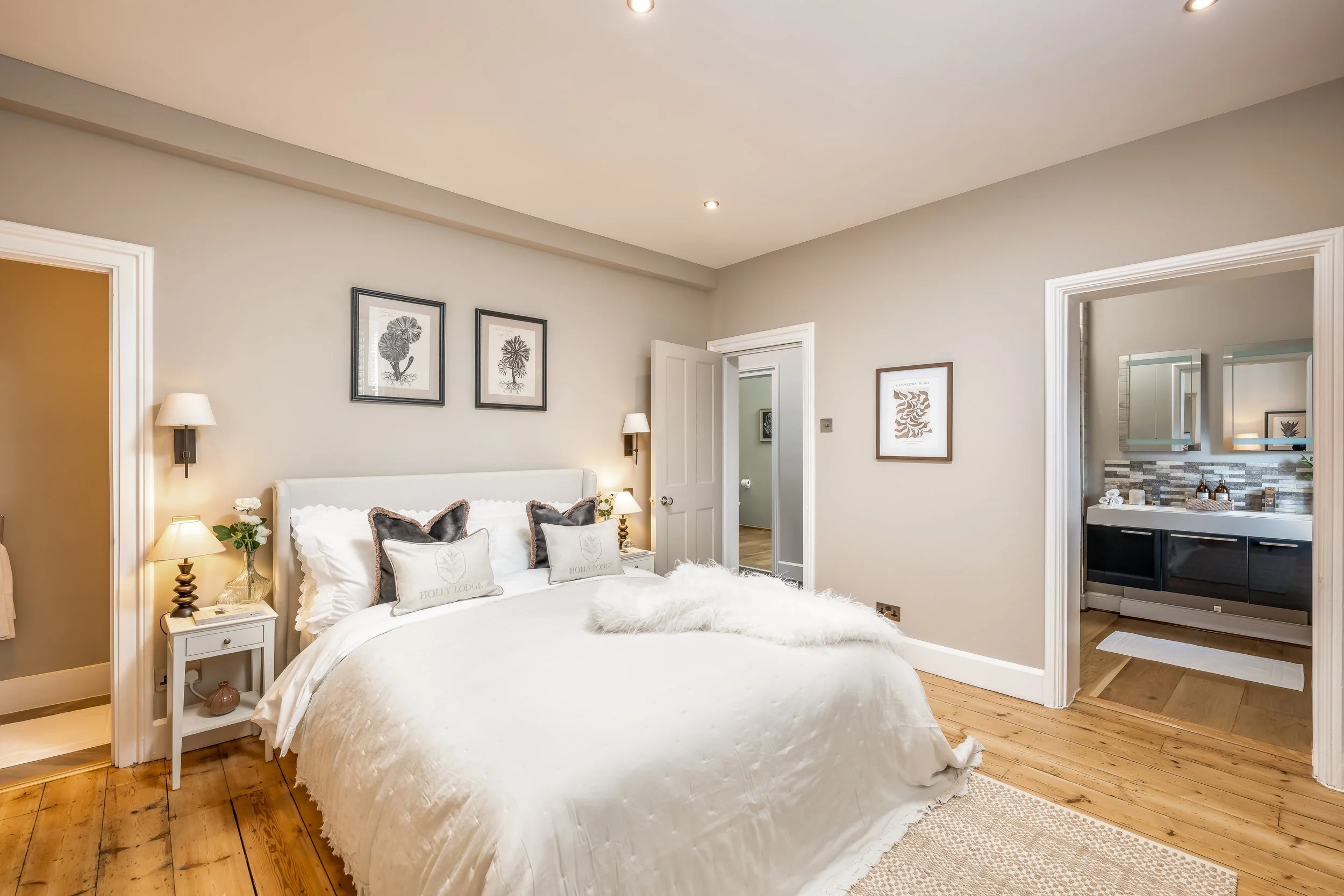 260915 - Holly Lodge, Bedford - 29.jpg