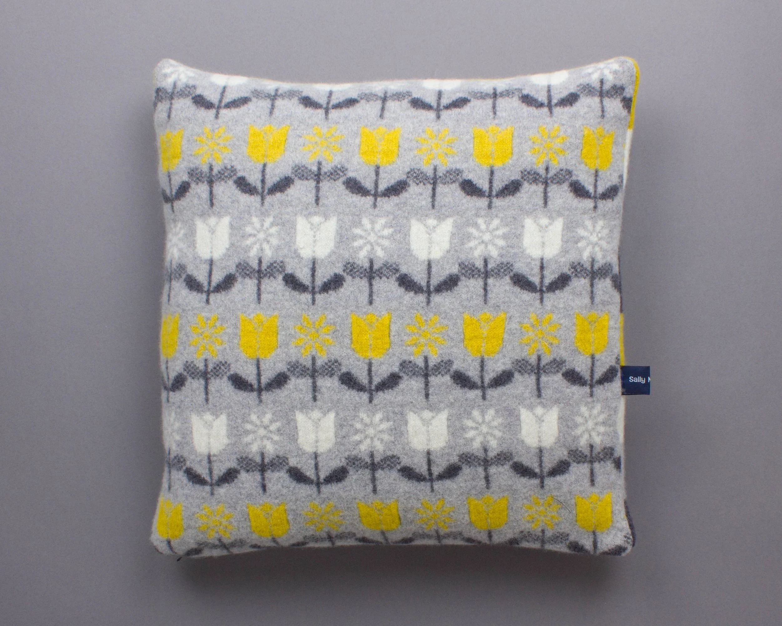 cushions2-493.jpg