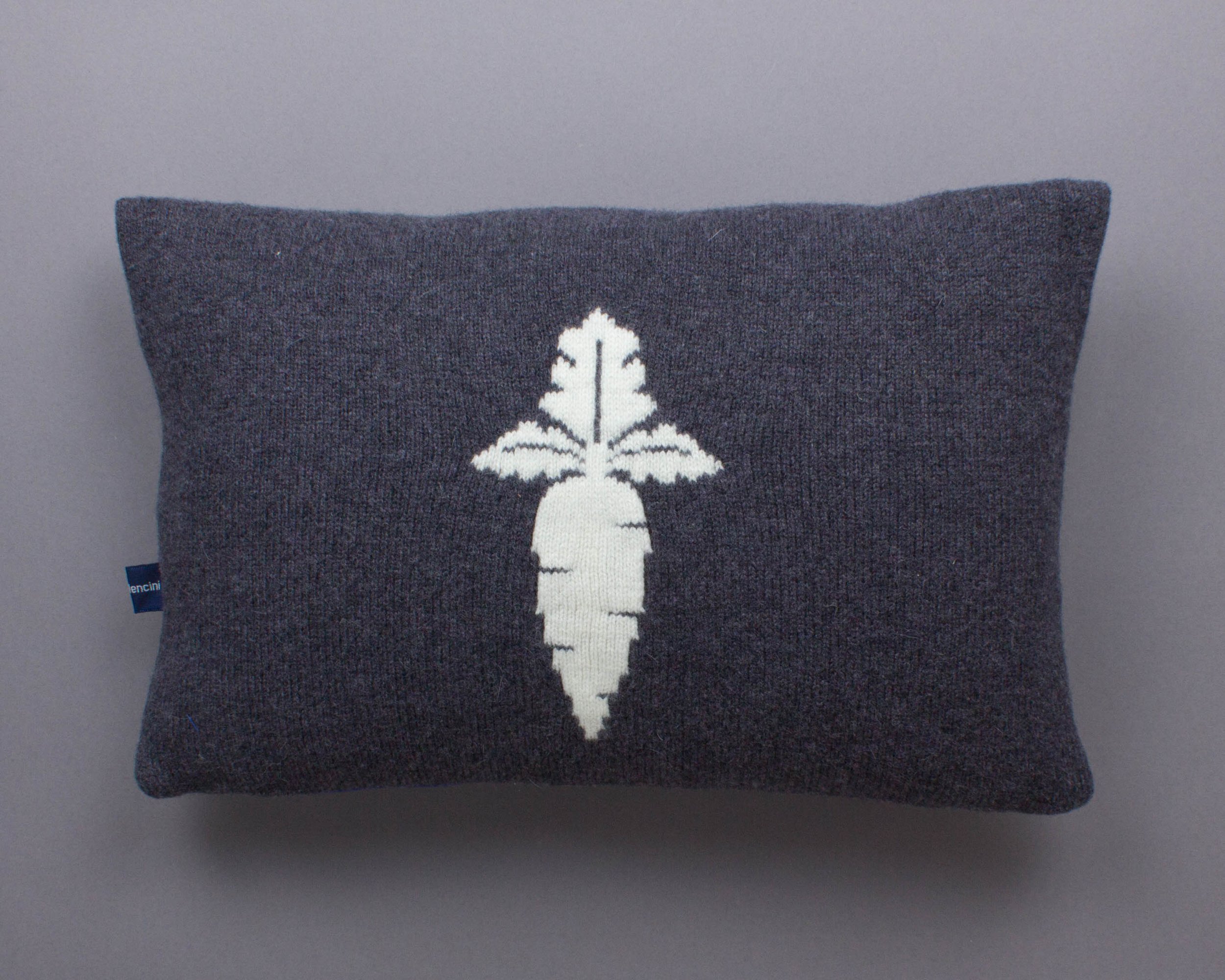 cushions2-484.jpg