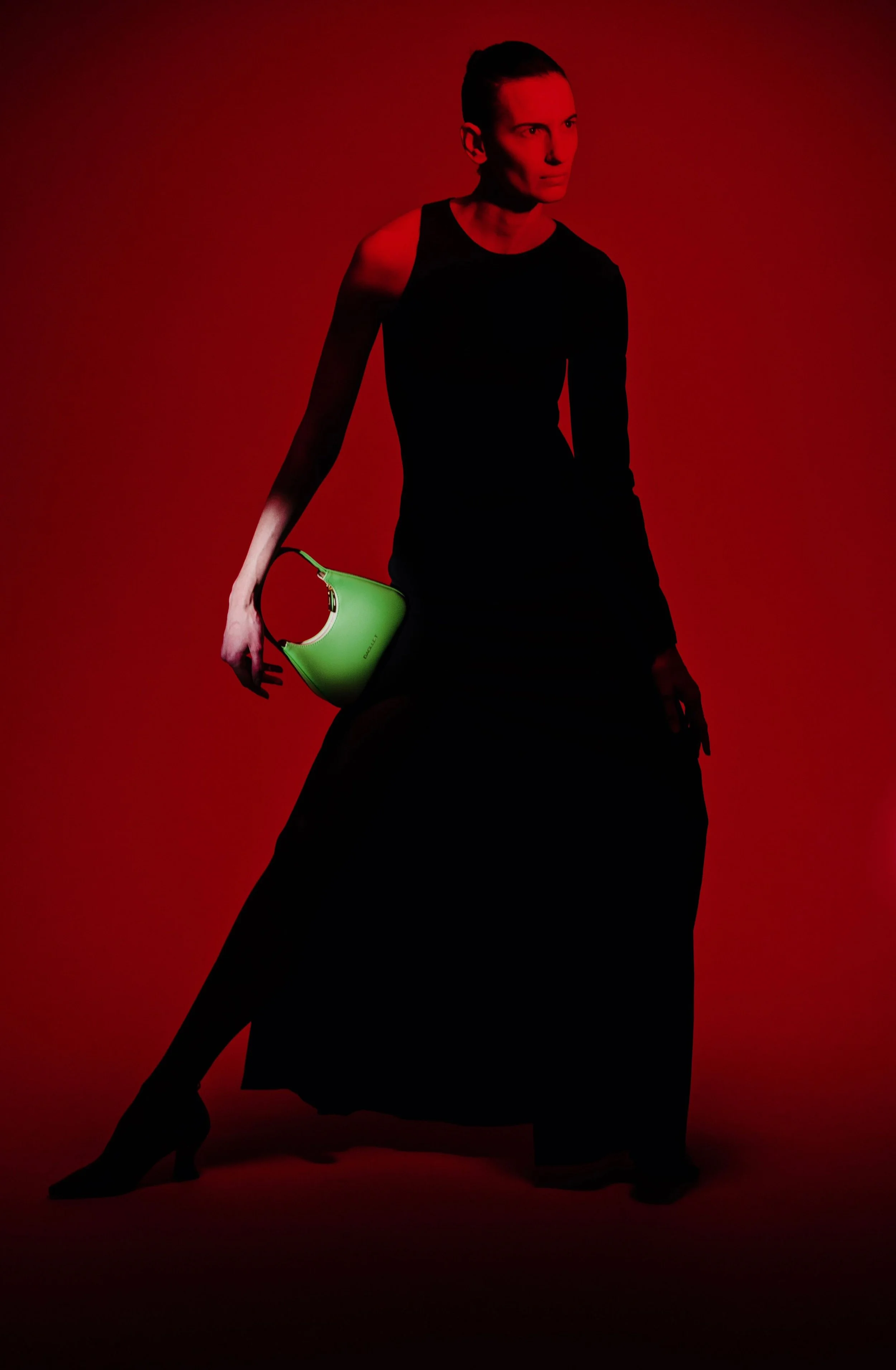 64-alina-znakharenko-main-book.jpg