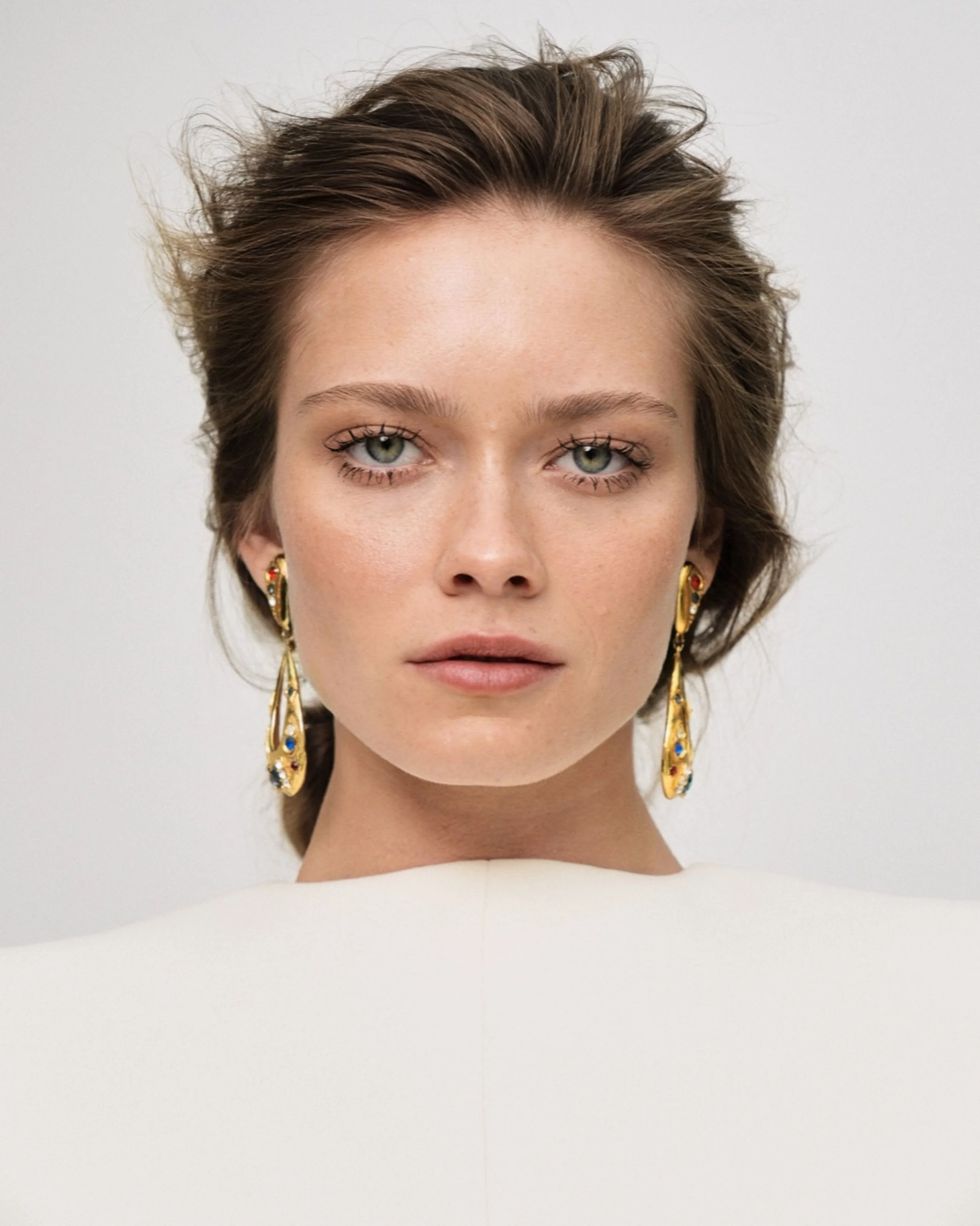 30-tatiana-k-priority-book-jeel-management.jpg