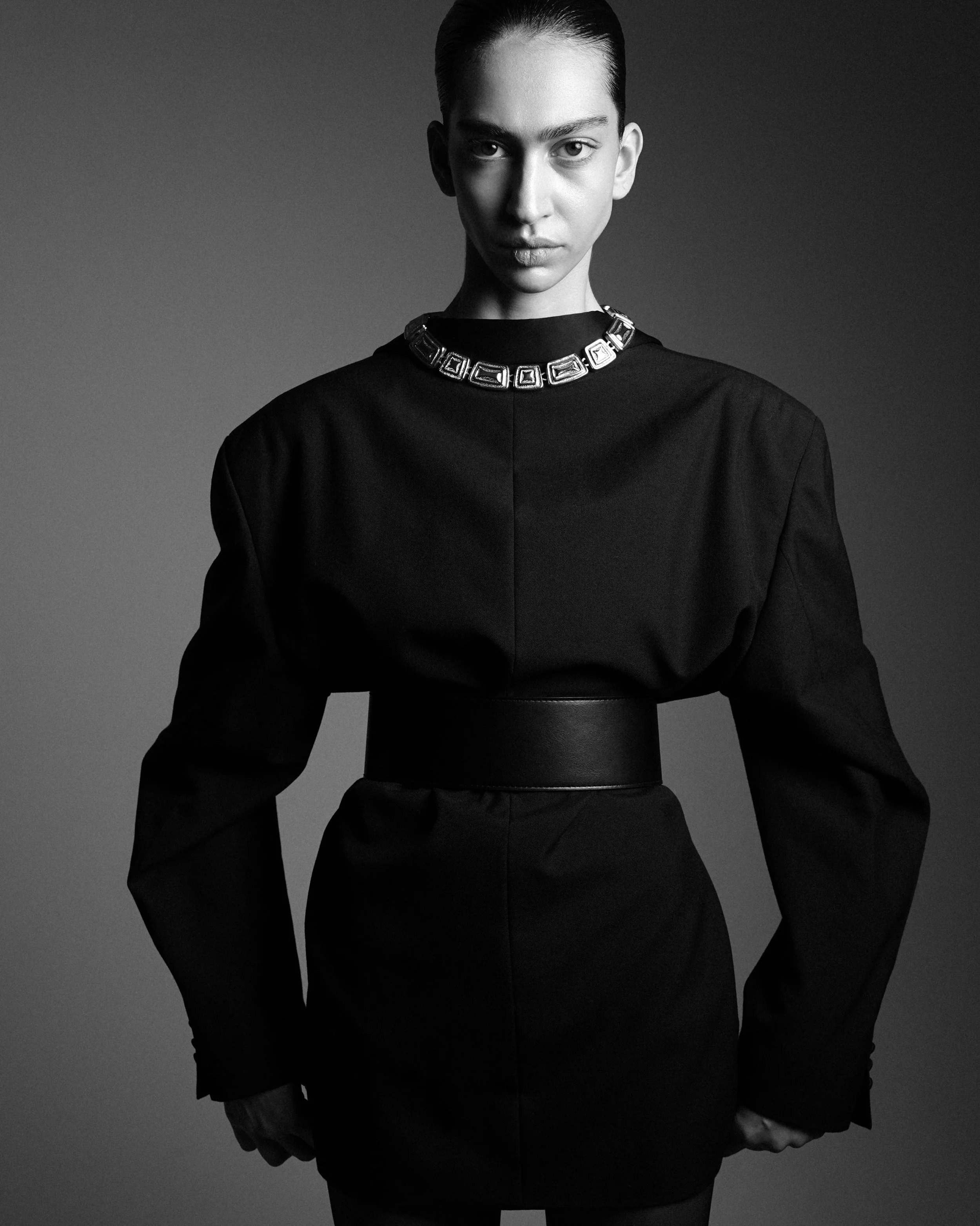 37-eva-nikogosiyan-main-book.jpg