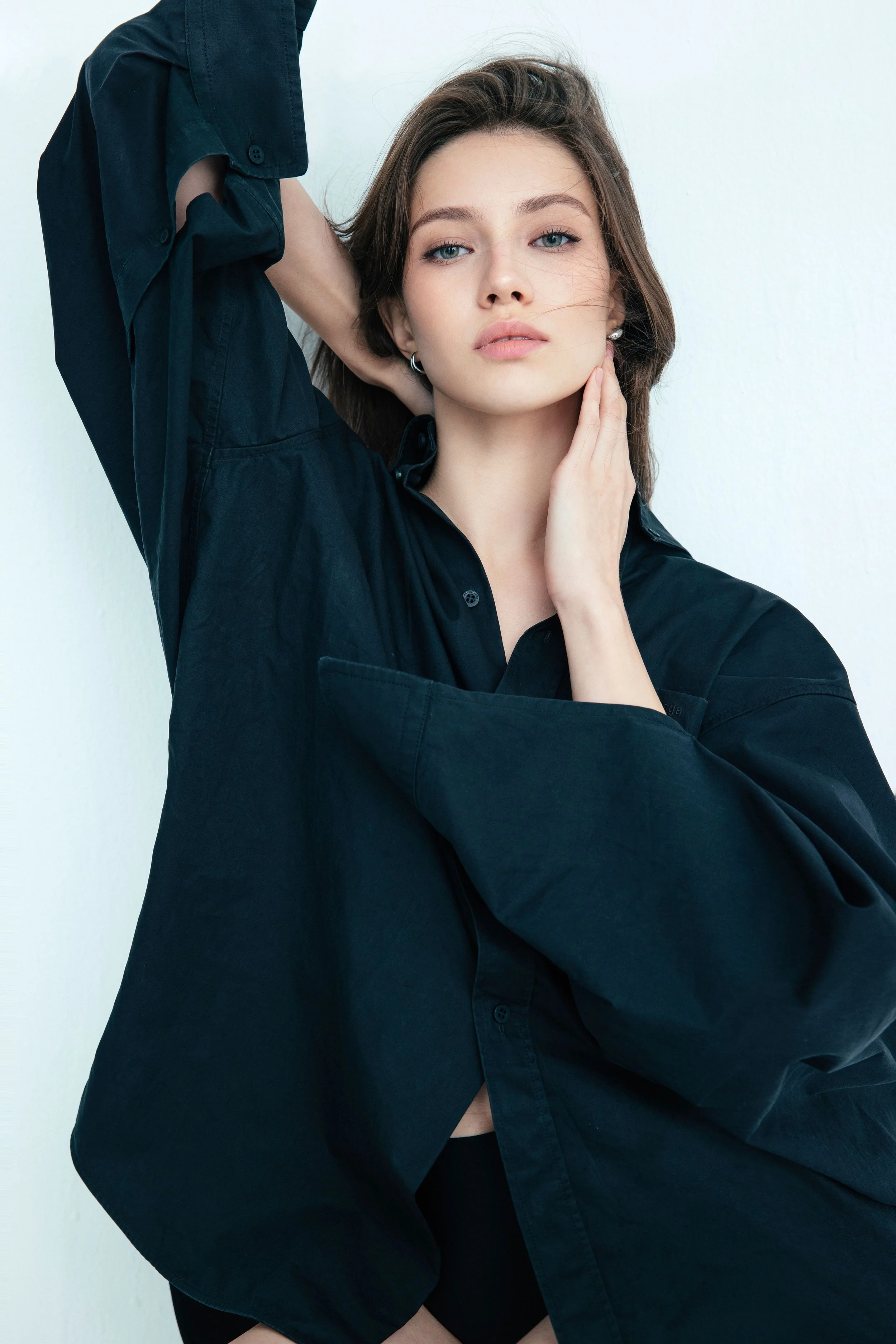 3-eliza-main-book-jeel-management.jpg