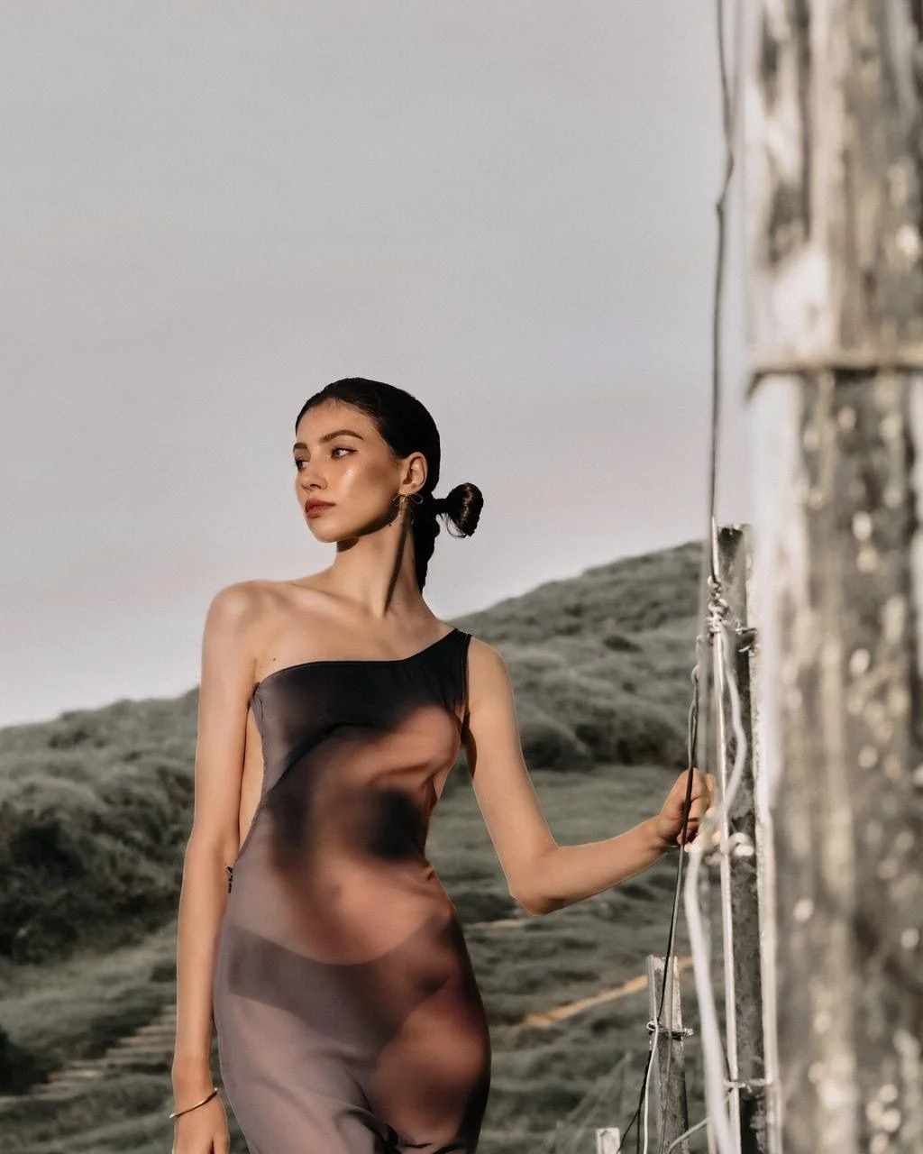 19-eliza-main-book-jeel-management.jpg