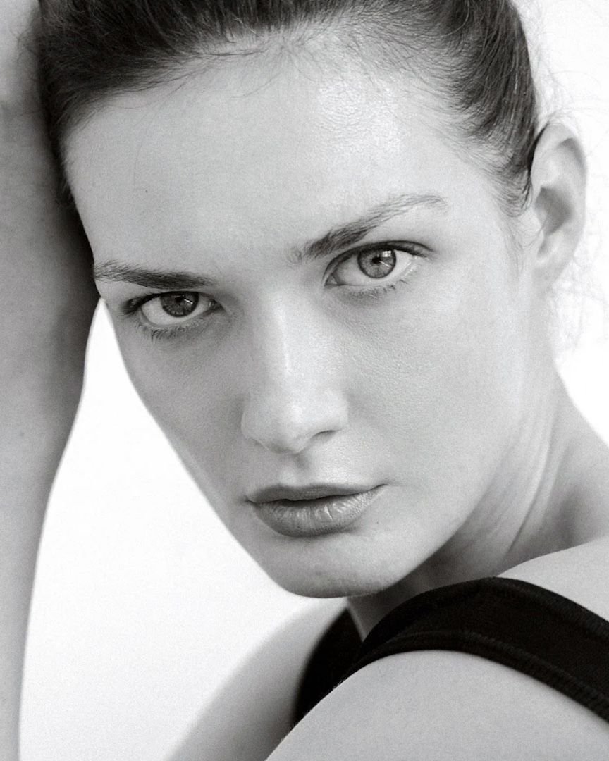 24-alexandra-m-main-book-jeel-management.jpg