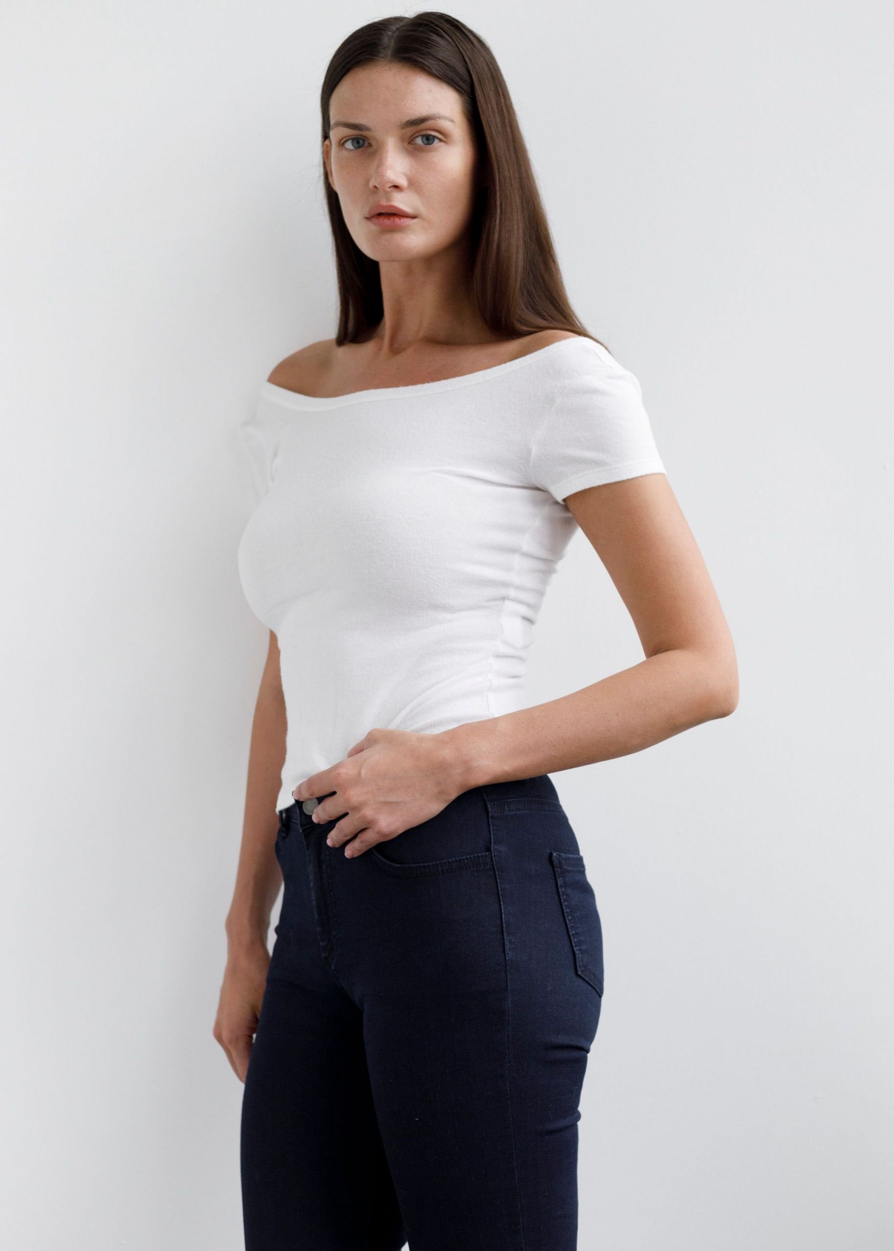 44-alexandra-m-main-book-jeel-management.jpg