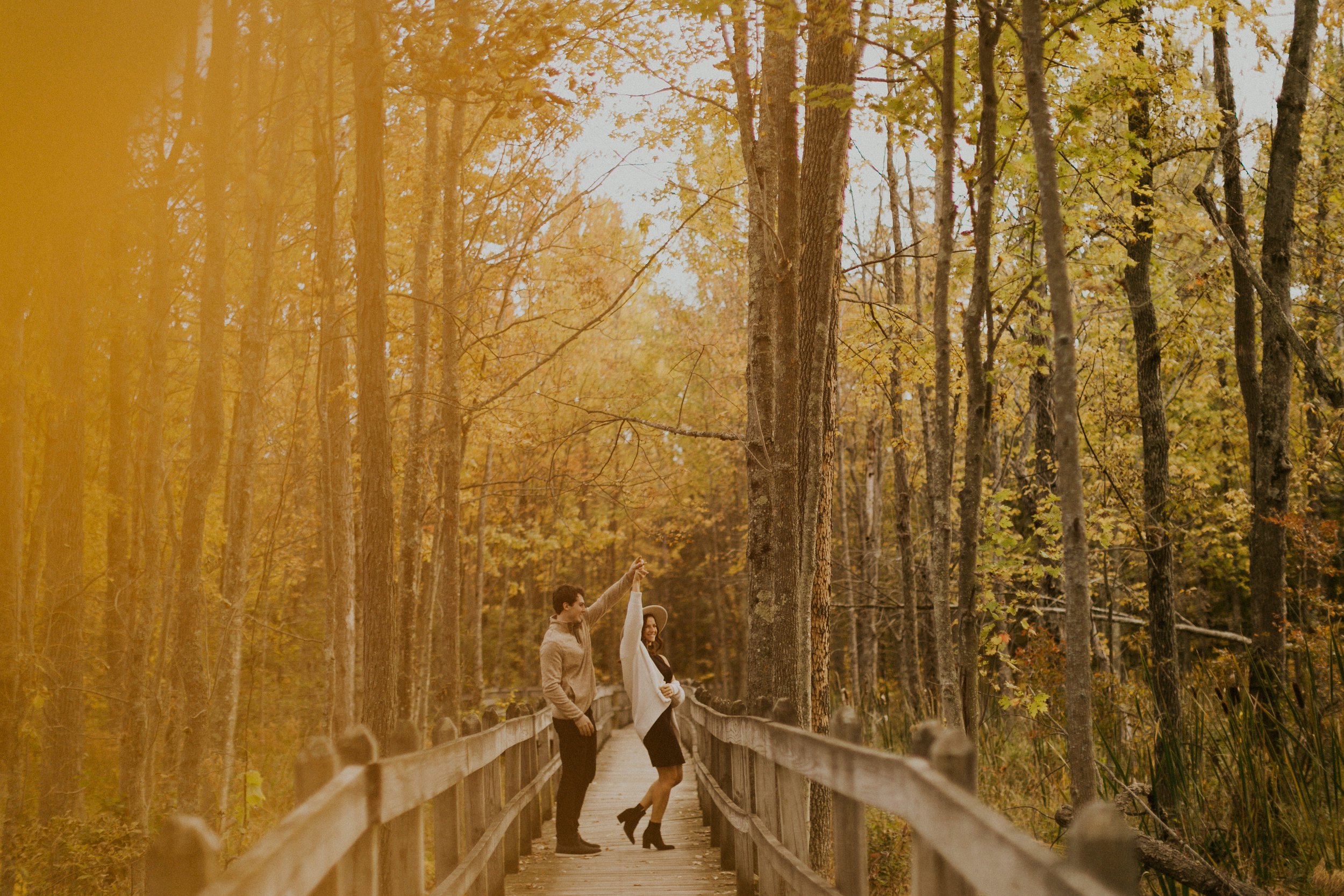 finger-lakes-fall-couples-photoshoot-emilee-carpenter-photography-3.JPG