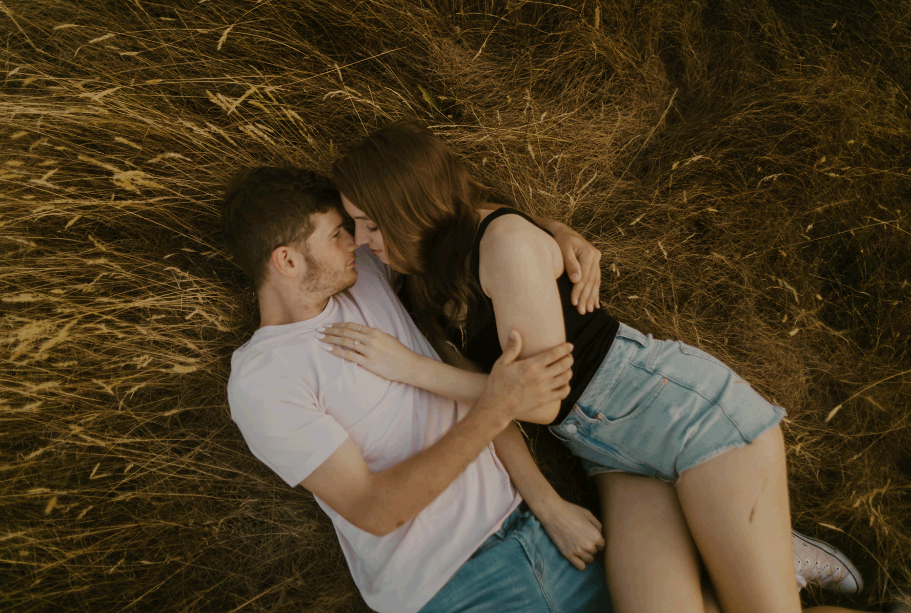 retro-arcade-date-night-engagement-shoot-idea-katherine-hunter06.gif