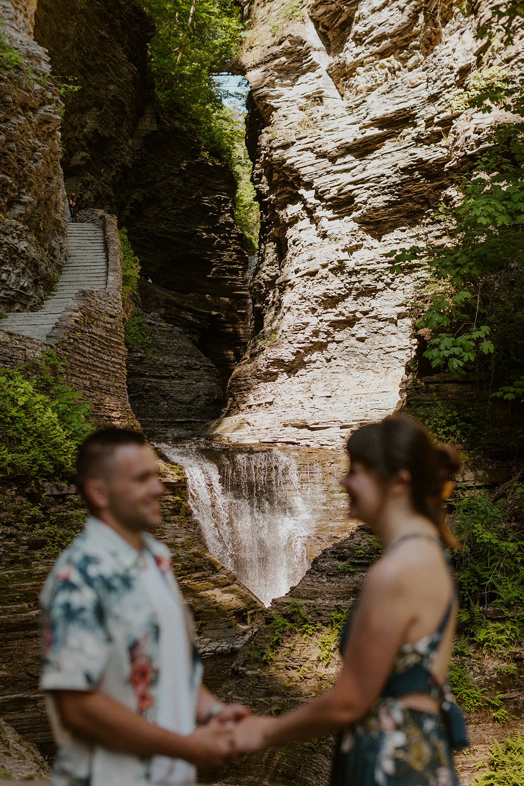 maggie-hade-top-engagement-shoot-locations-in -upstate-new-york-emilee-carpenter-photography-03.jpg