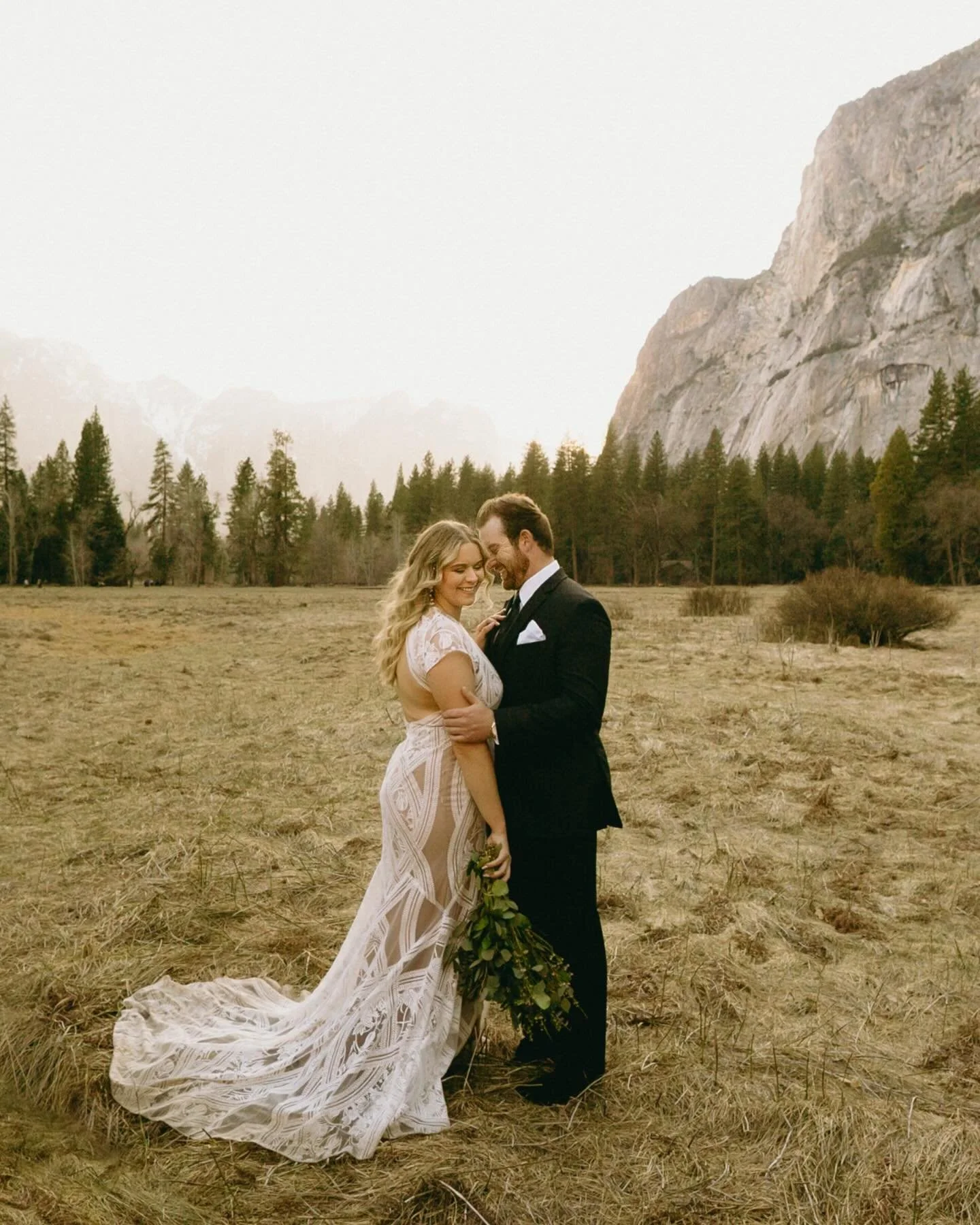 Saying your vows at Yosemite, surrounding by the beauty of the mountains and the glory of God&mdash; there&rsquo;s truly nothing quite like it. 🏔️

I&rsquo;ve had the amazing opportunity to travel all over the country with the most incredible couple