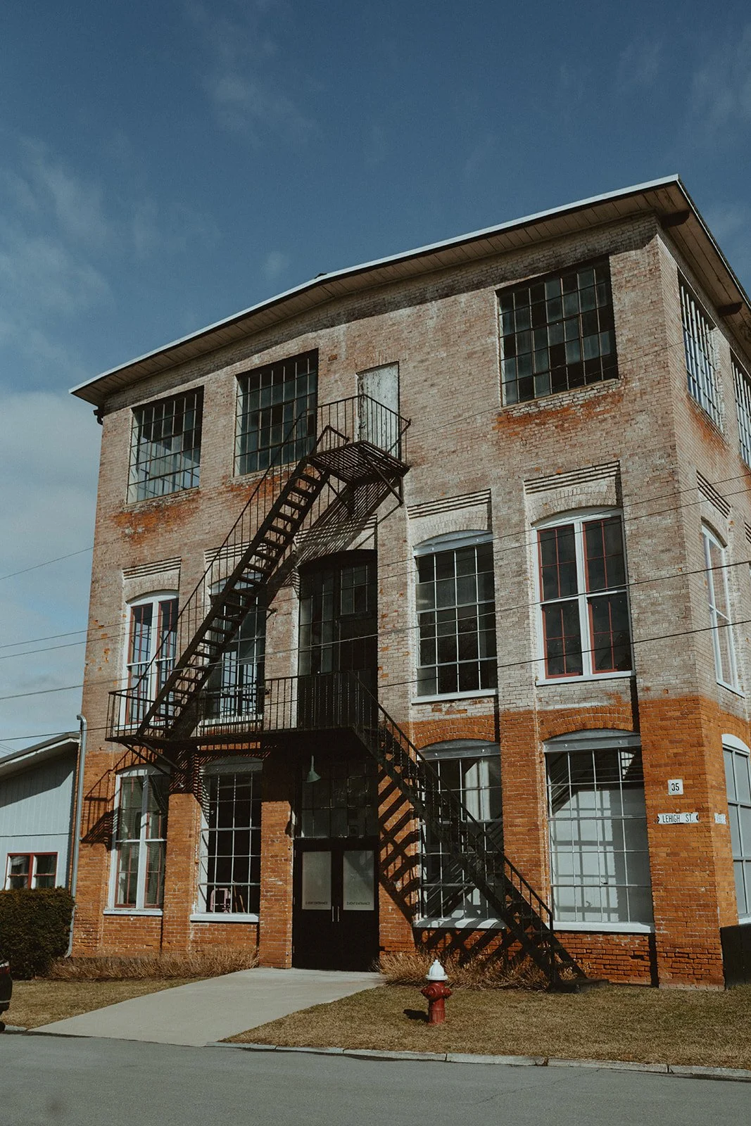 Cracker factory an upstate new york wedding venue