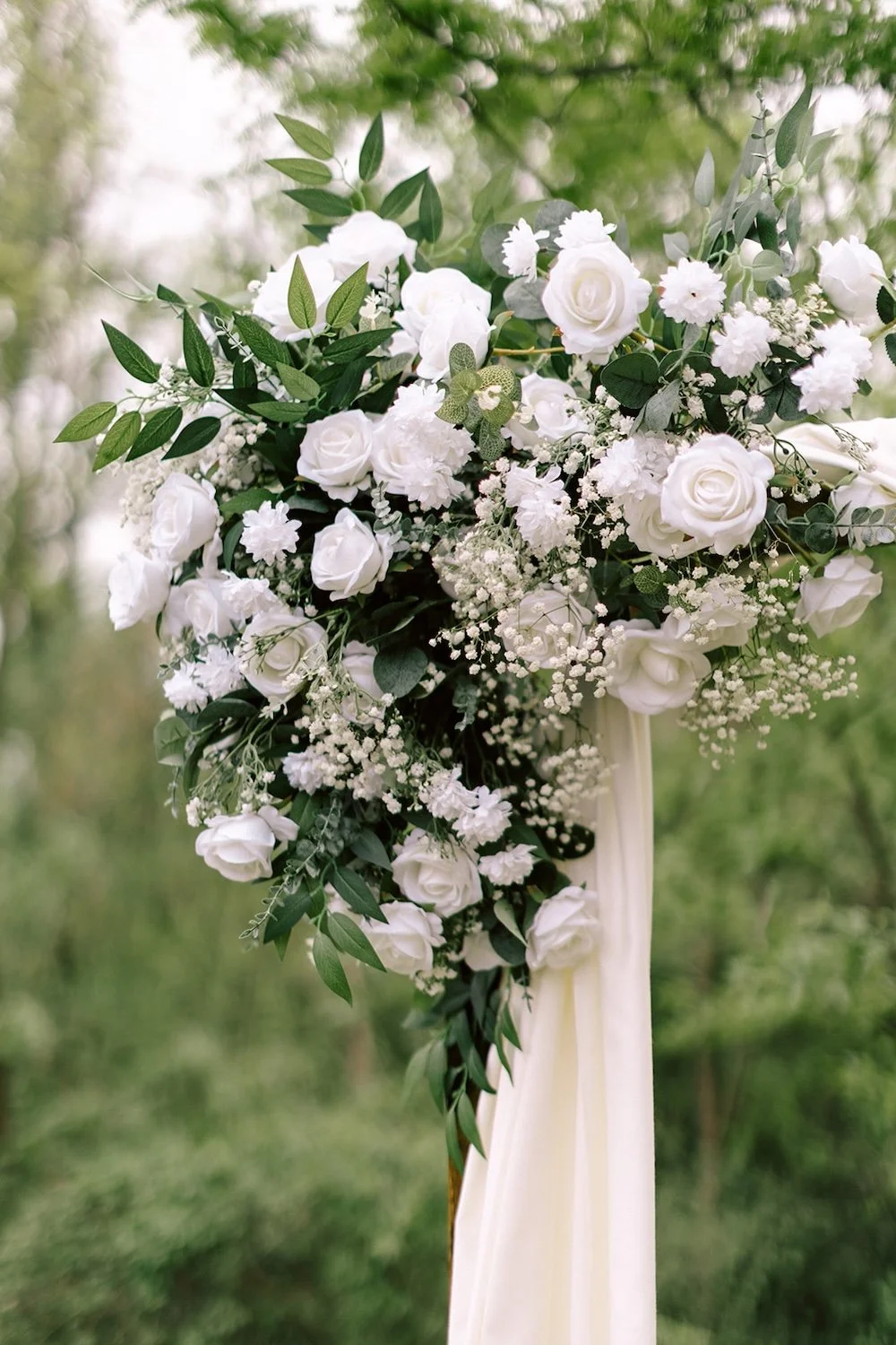 modern-rustic-wedding-at-the-pines-in-upstate-ny-36.jpg