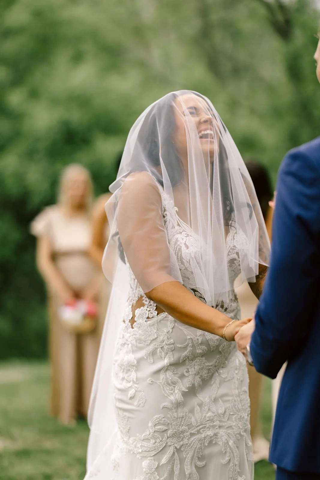 modern-rustic-wedding-at-the-pines-in-upstate-ny-22.jpg