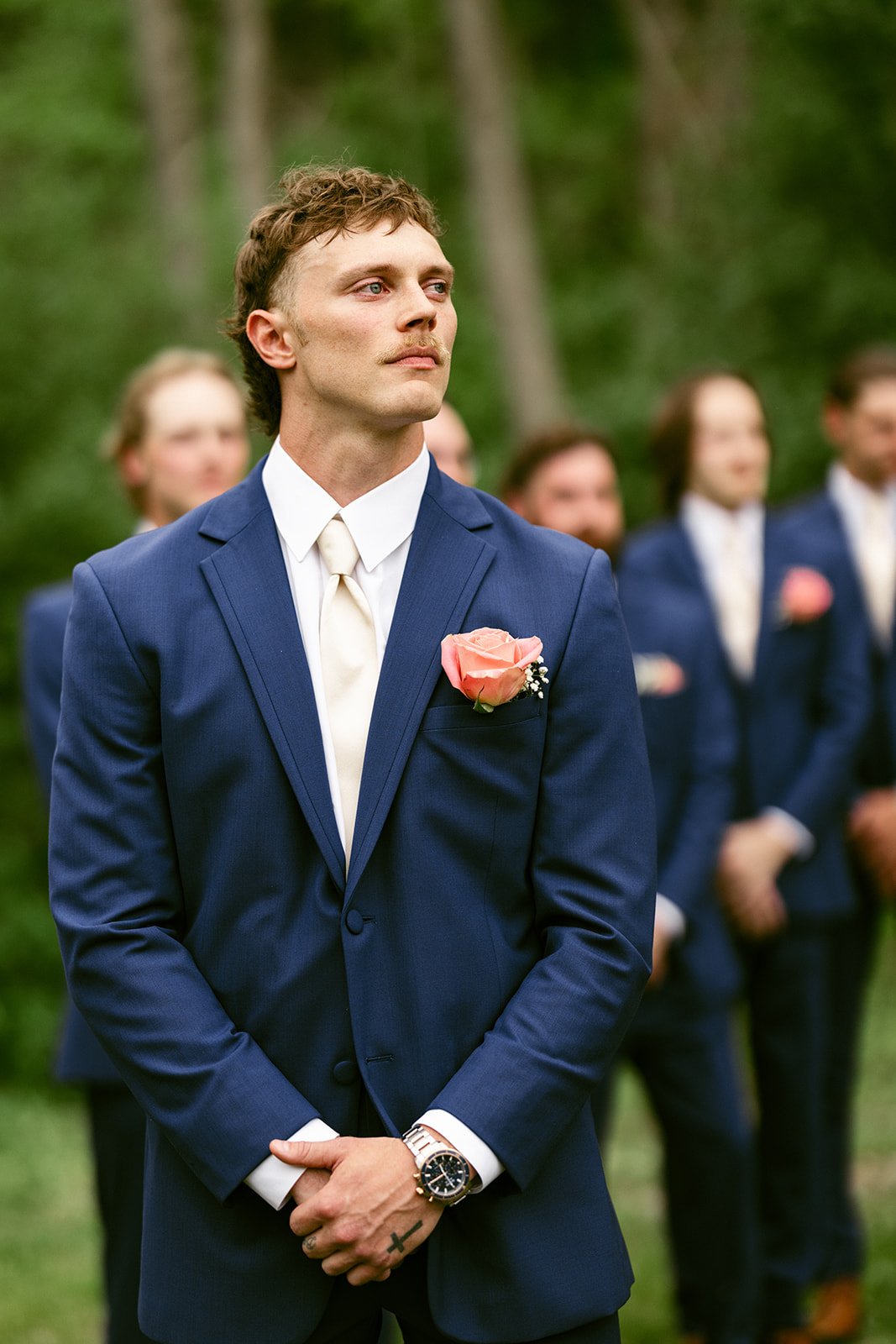 modern-rustic-wedding-at-the-pines-in-upstate-ny-18.jpg