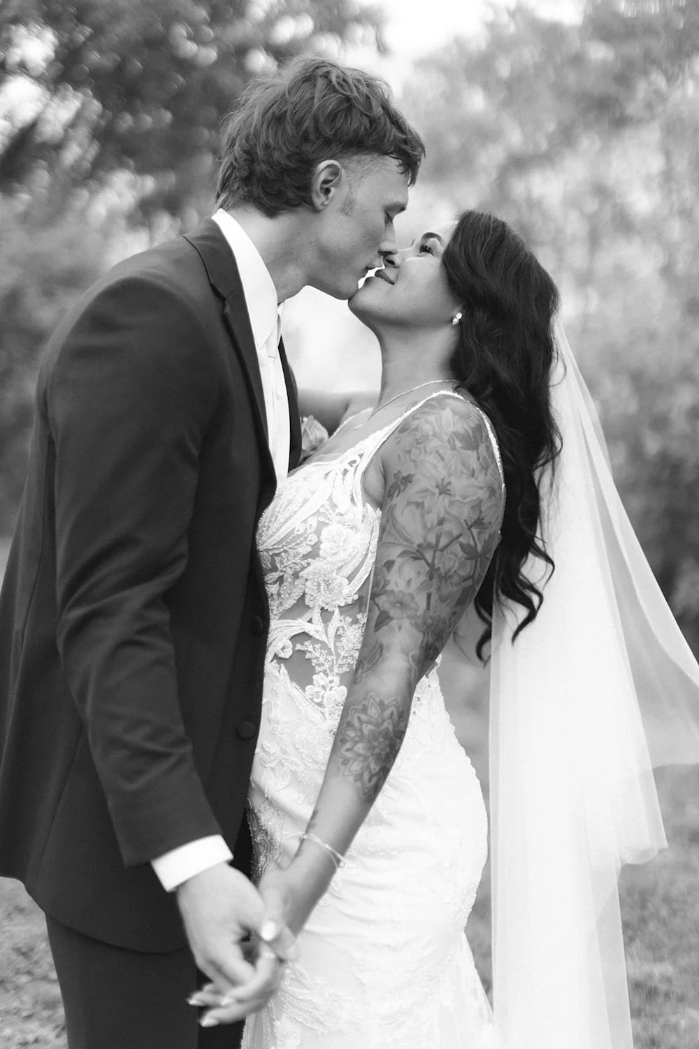 modern-rustic-wedding-at-the-pines-in-upstate-ny-32.jpg