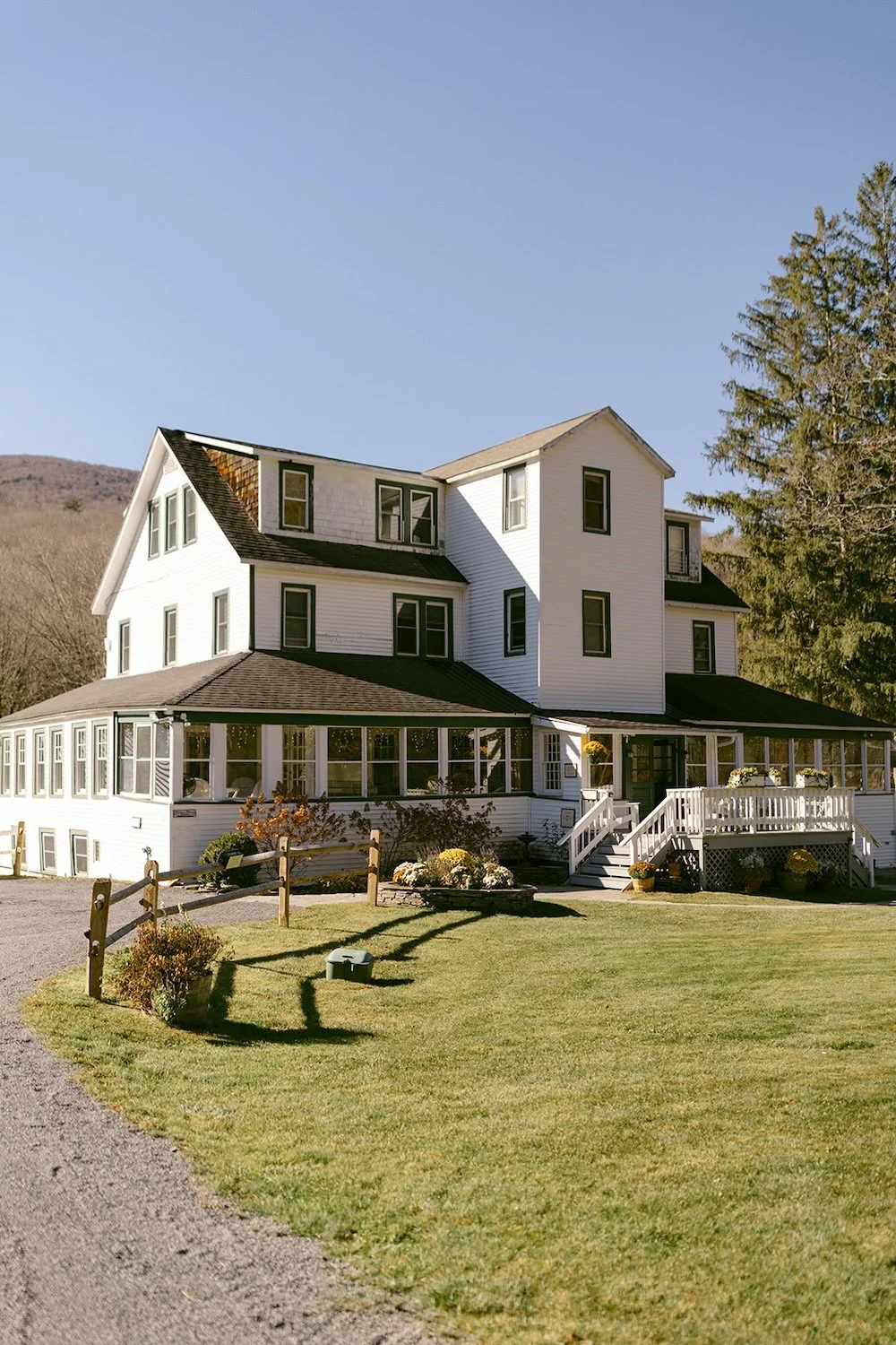 earthy-and-romantic-catskills-wedding-at-full-moon-resort-madi-and-eric-67.jpg