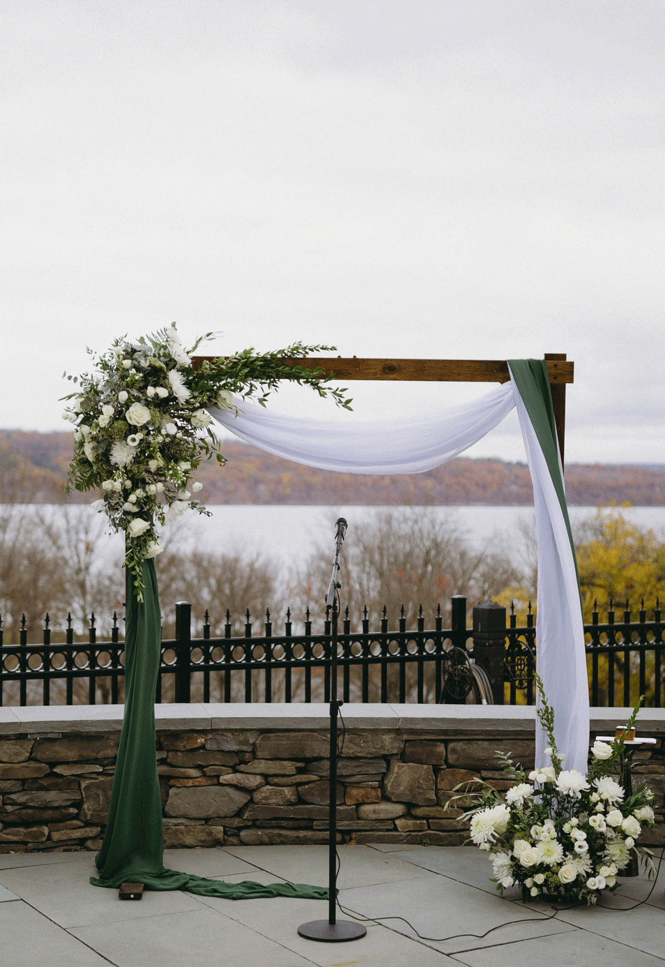 small-intimate-wedding-at-the-inn-at-taughannock-falls-in-the-finger-lakes-ny-kate-and-brian-37.gif