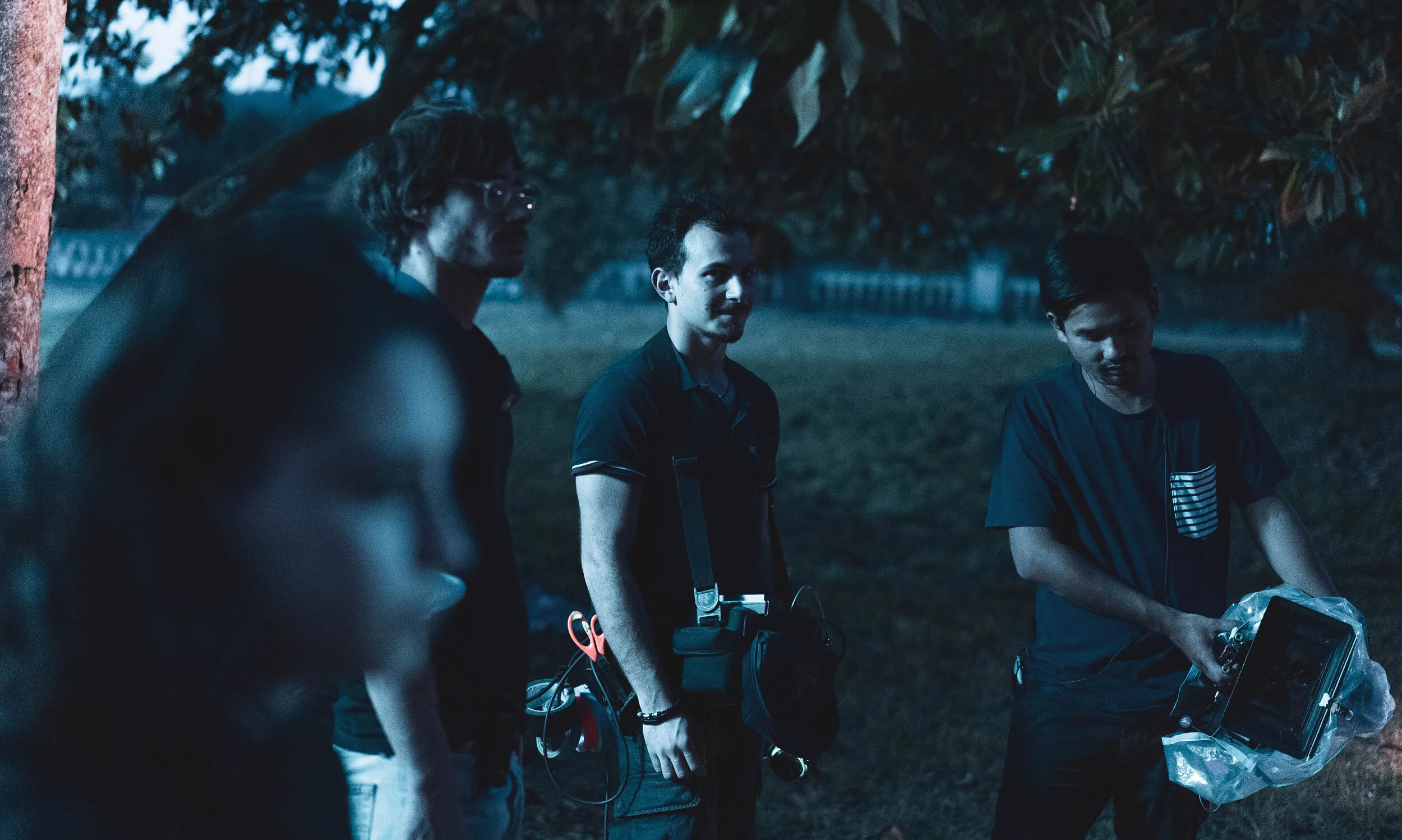 Hadrien (2ème Ass Cam), Mathis (1er Ass Cam) et Samuel (Chef Machiniste)