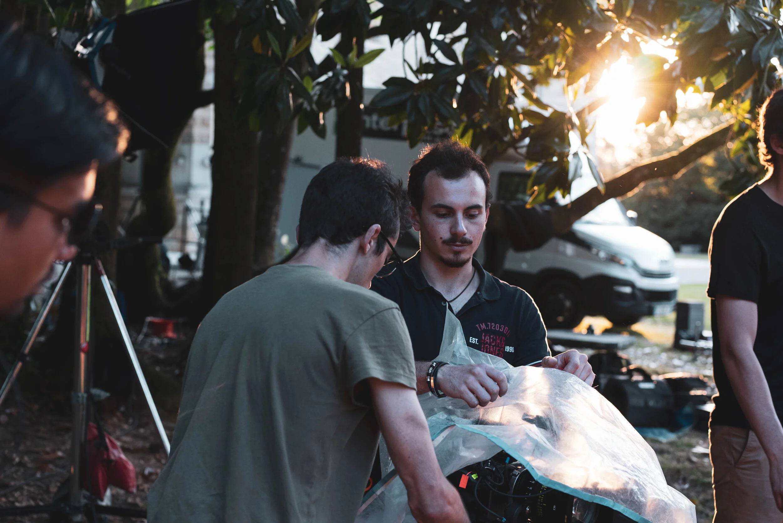 Mathis (1er Ass Cam) & Hugo (Machiniste)