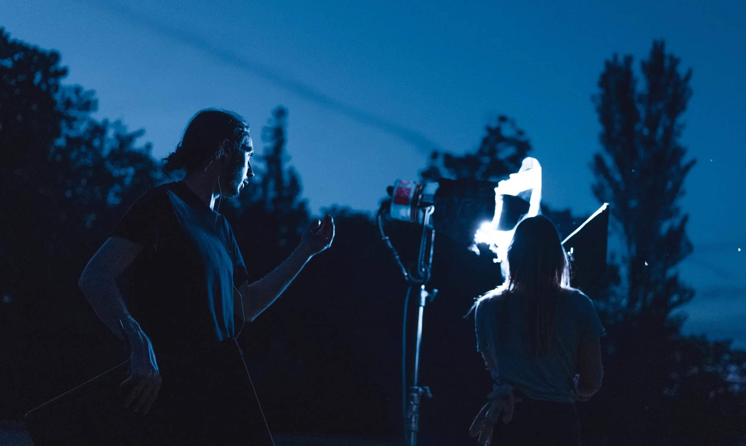 Tom (Électricien) et Clara (Électricienne)