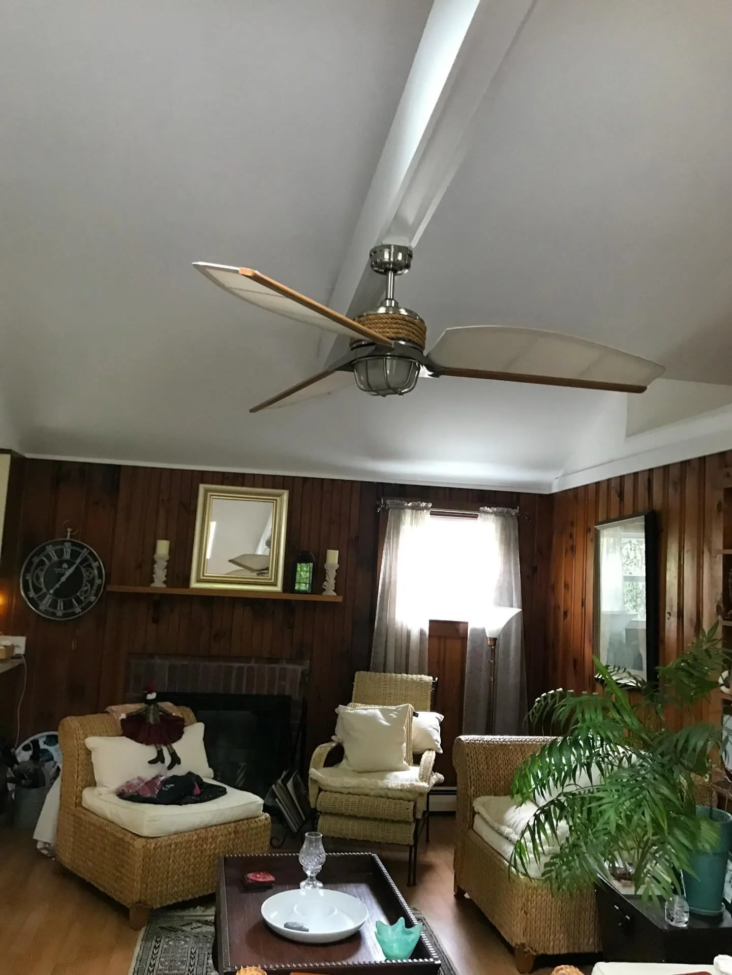 Our Cape Cod Cottage 🏠🐚
&bull;
#capecod #thecape #capecodlife #newenglandlife #newengland #beachlife #beachhouse #summer #summertime