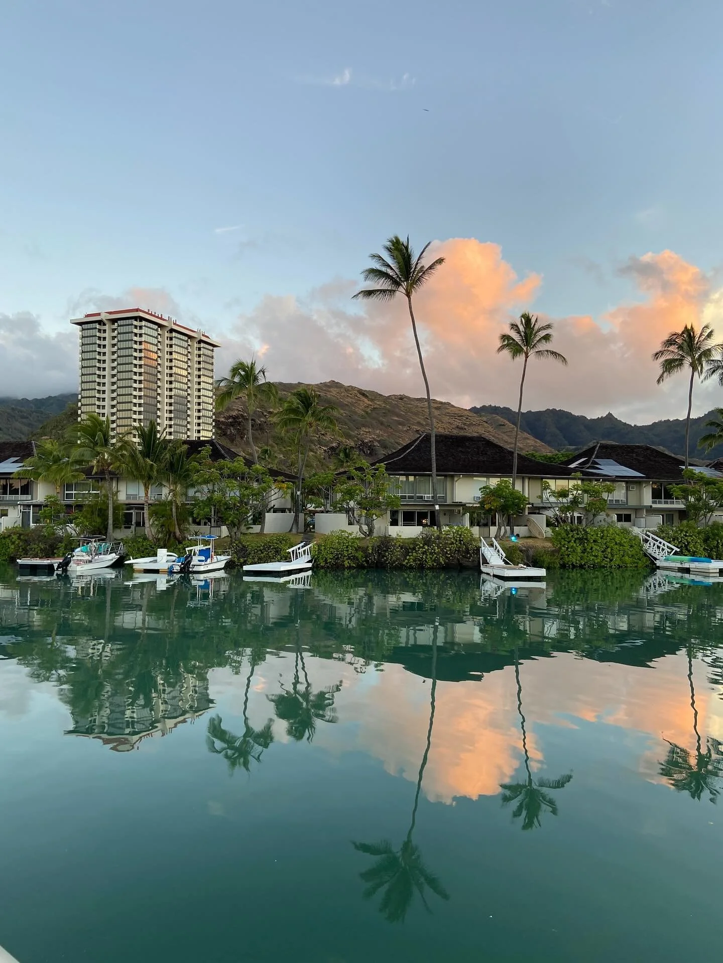 Hawaii Kai Canals 🌊
#hawaii #hawaiicanals #canal #hawaiistagram