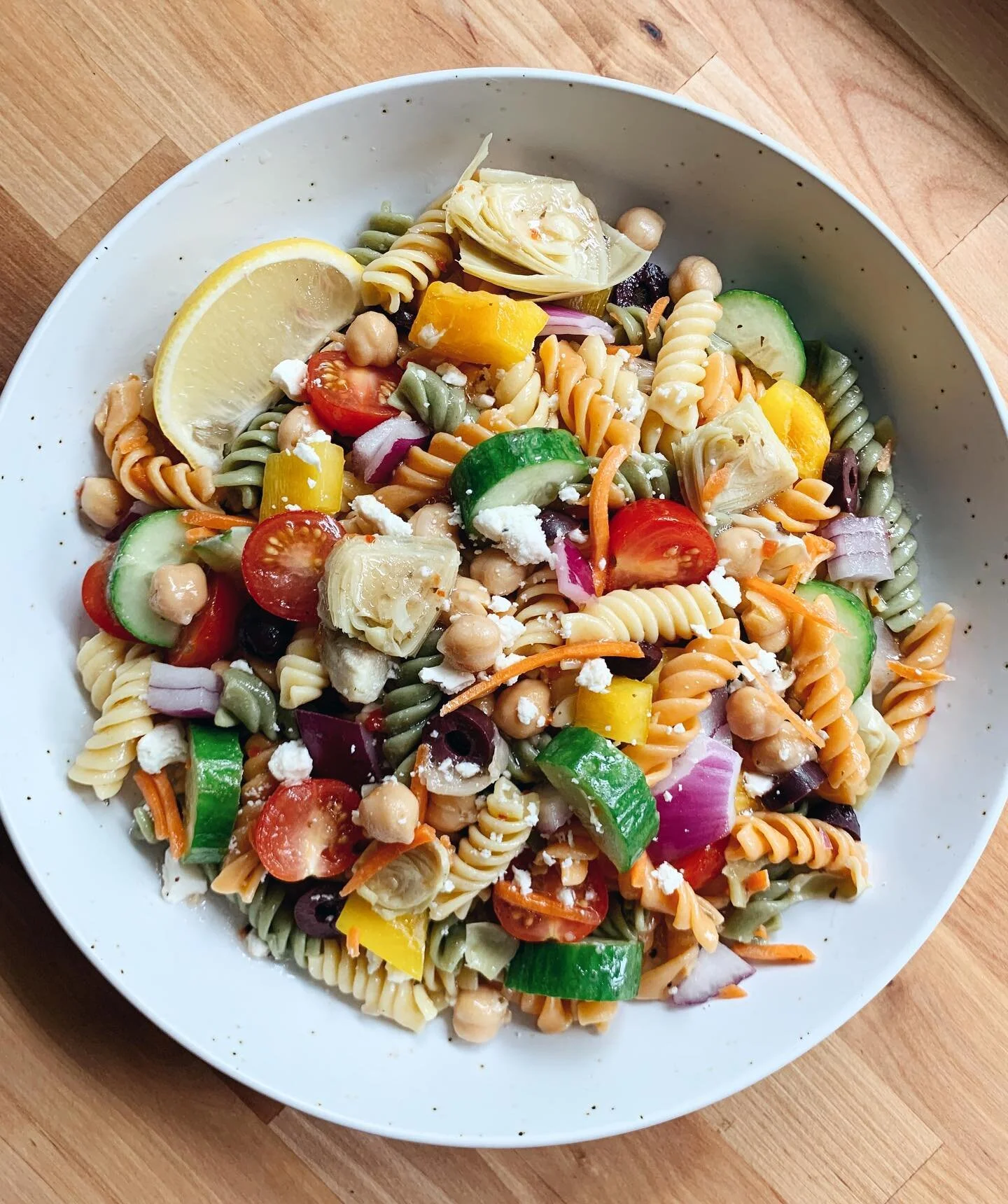 Let&rsquo;s talk about PHYTONUTRIENTS!!

Phytonutrients are naturally occurring chemicals found in plants. They&rsquo;re the secret ingredient that makes our veggies and fruits colorful!

We all know the term &ldquo;eat your greens&rdquo; but what if