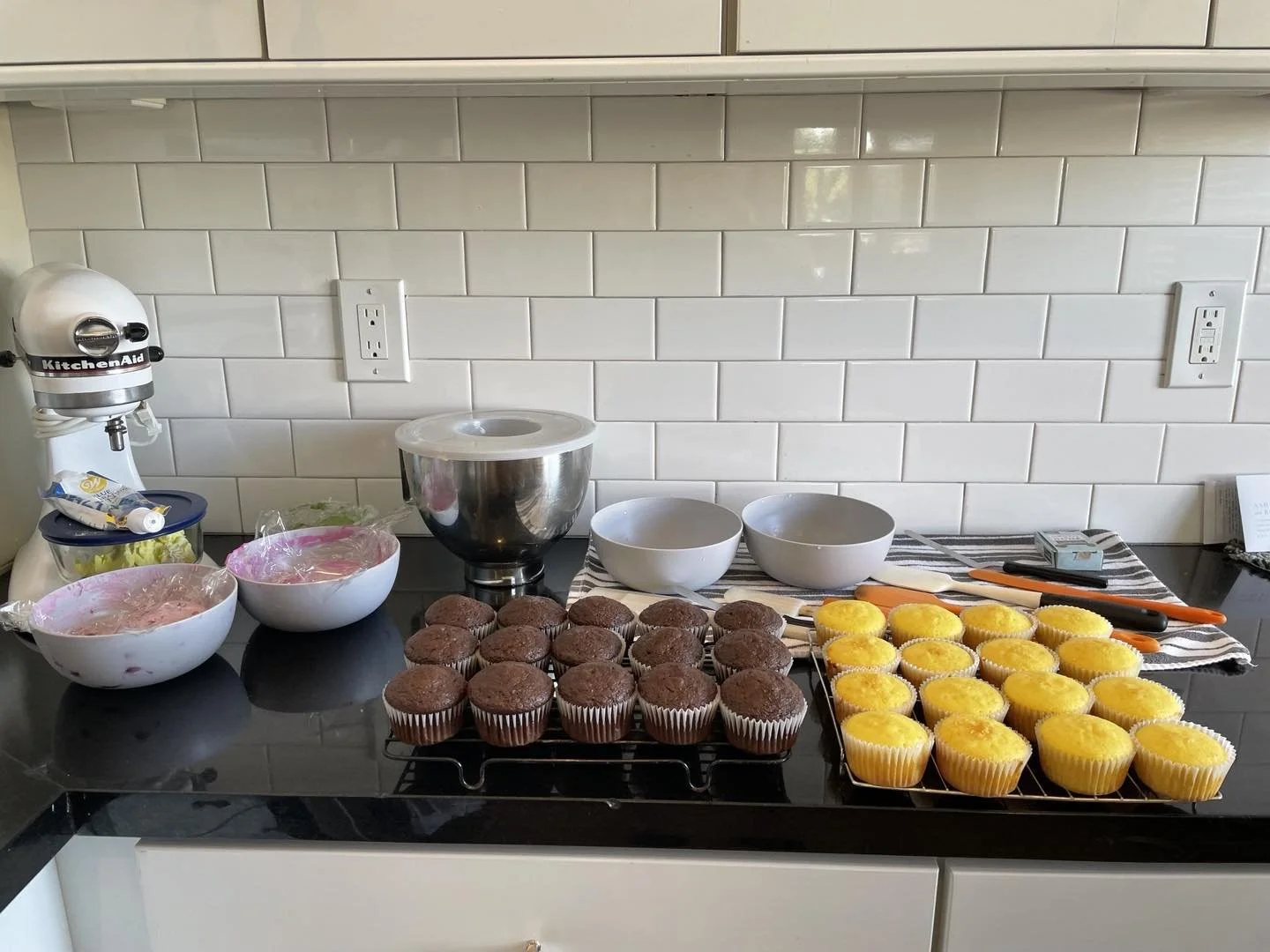 Nice to be back in the kitchen&hellip; Stay tuned to see the finished product :-). #sanfrancisco #cupcakegoals #cupcakes #cupcake #sfcupcakes #bayareabaker #bayareacupcakes #sf #cupcakesofinstagram #baking #bakinglove @shareyourcupcake #baking #bakin