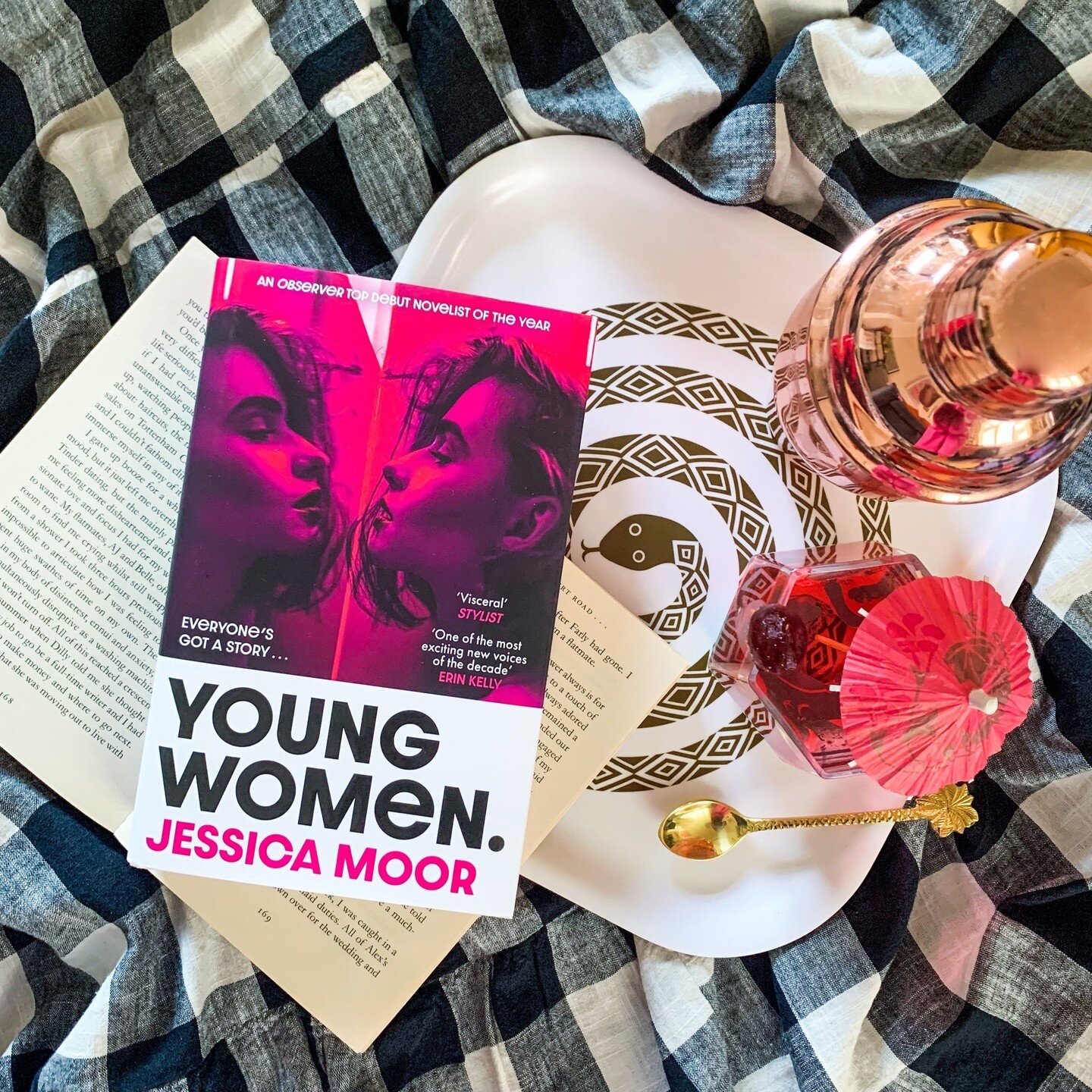 Happy Publication Day to Young Women by Jessica Moor! 🥳⁠
⁠
Young Women is a thought provoking insight into adult friendship and our individual complicity in the patriarchy. This is the book everyone is going to be talking about, so be sure to pick u