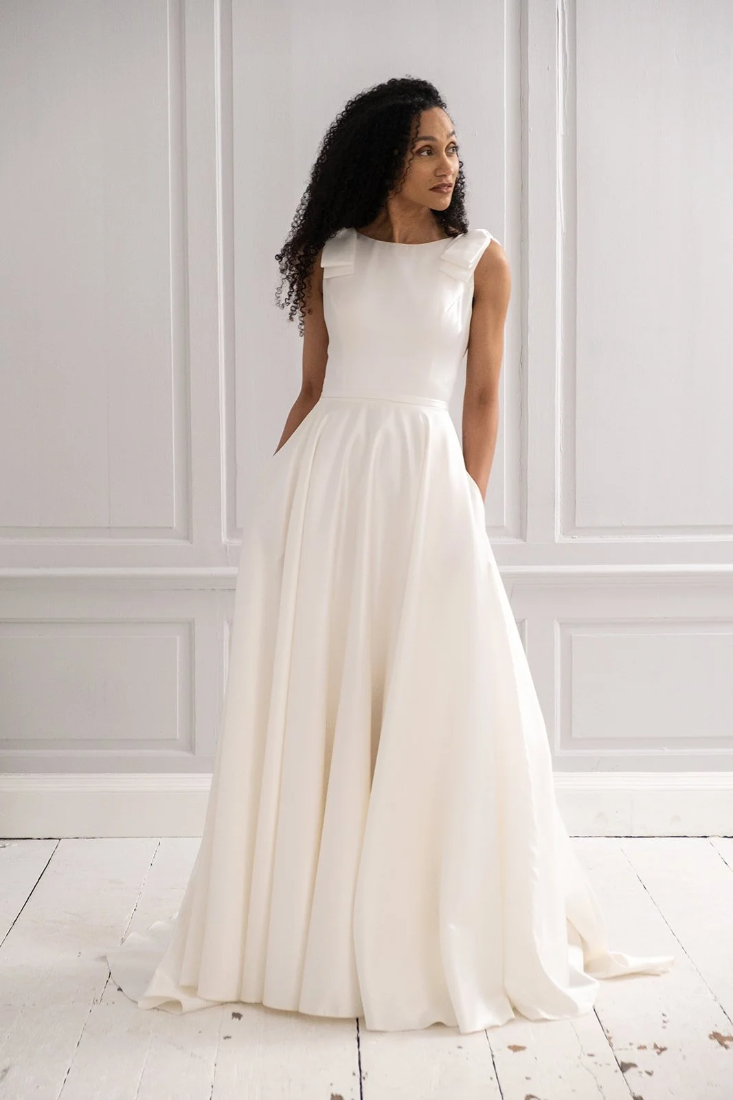 Catherine with flat shoulder bow 
