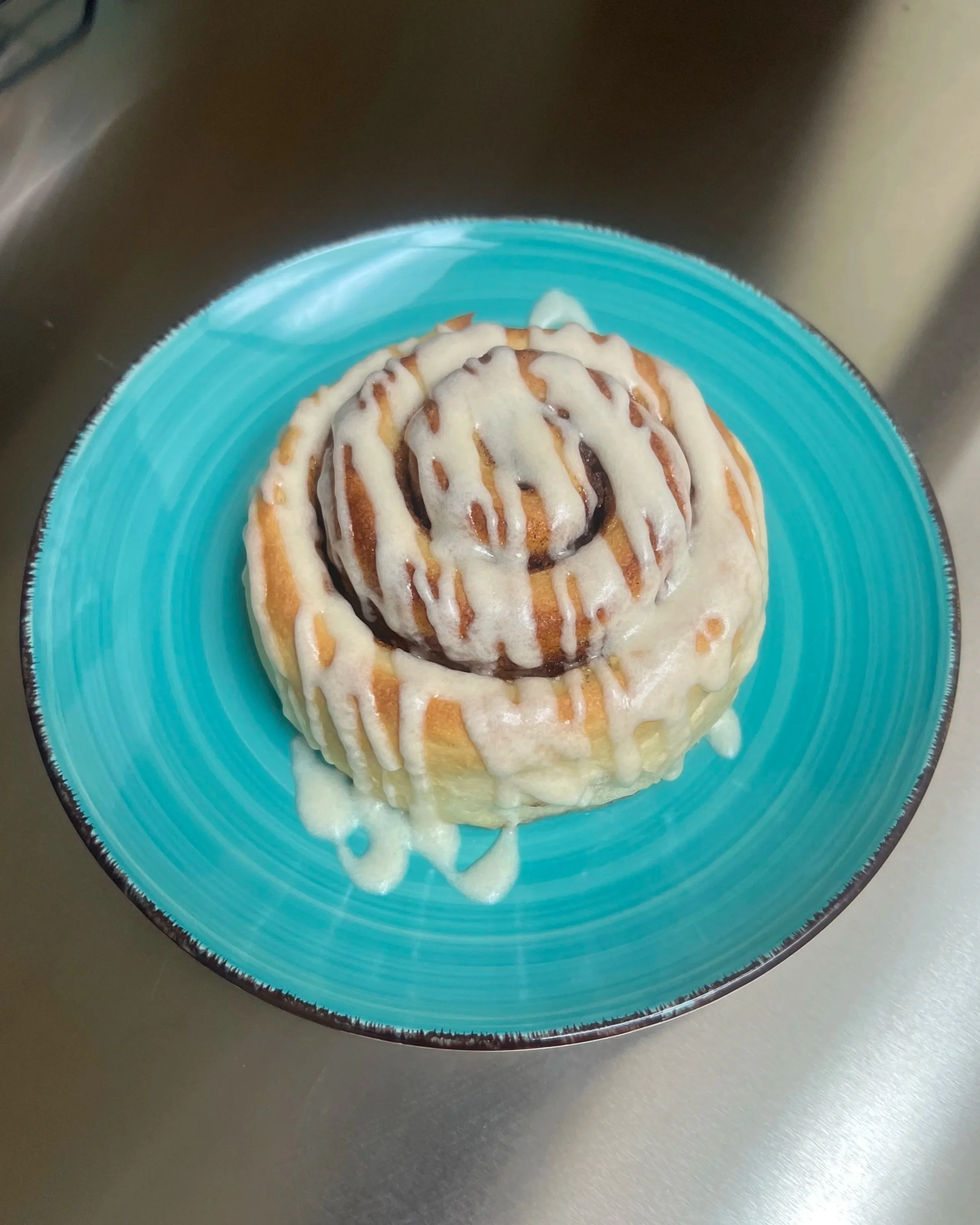 Large Cinnamon Roll
