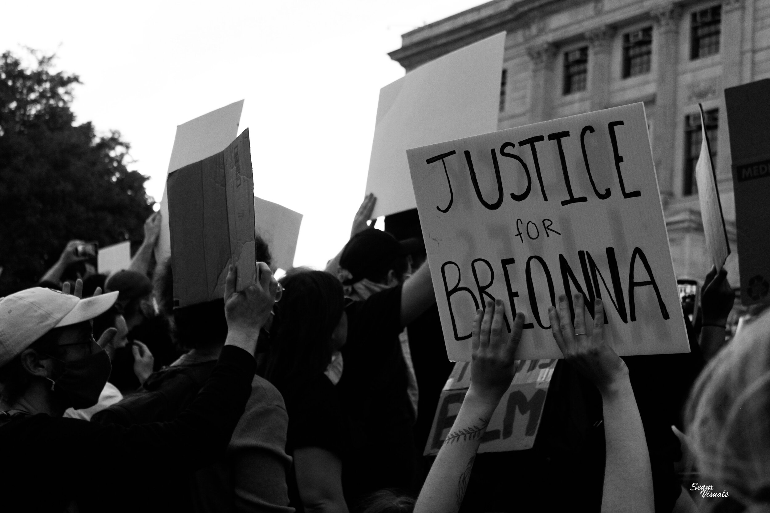 JusticeForBreonna1.jpg