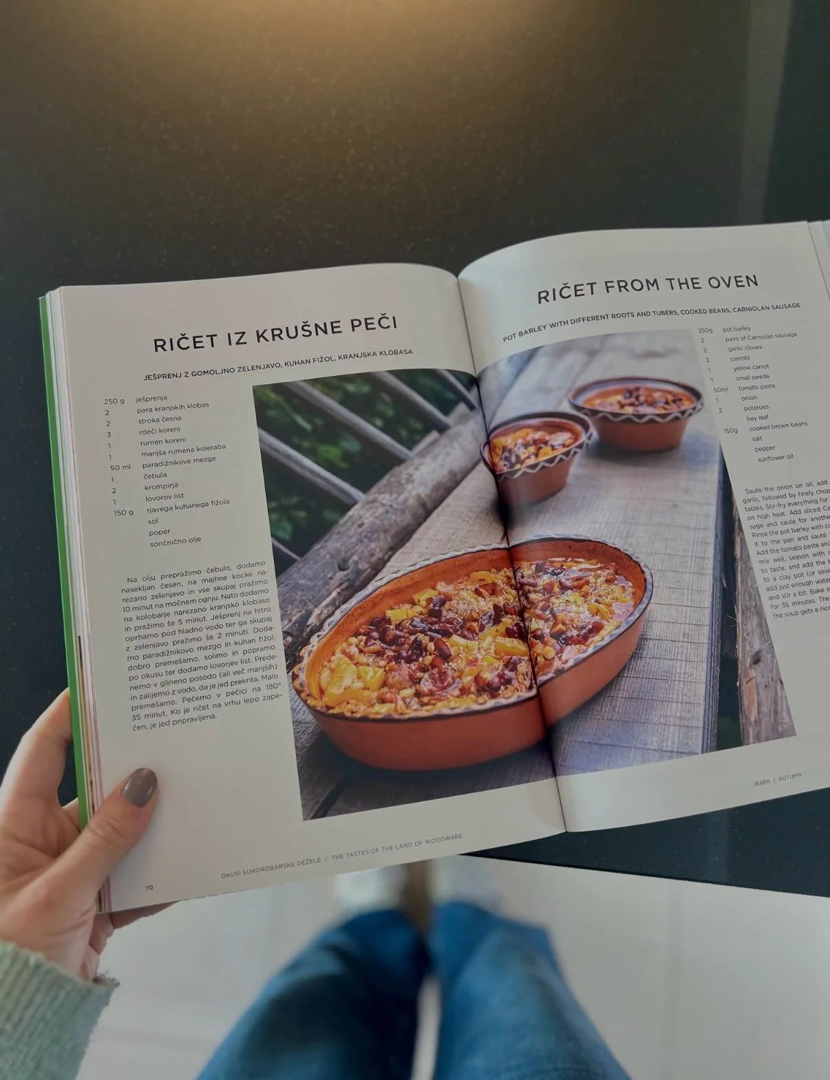 𝓡𝓲č𝓮𝓽 𝓲𝔃 𝓴𝓻𝓾&scaron;𝓷𝓮 𝓹𝓮č𝓲

Danes z vami delimo recept za pravo domačo klasiko, ki vas lahko v teh mrzlih dneh prav prijetno pogreje. Ričet iz kru&scaron;ne peči.

Povzeto iz knjige Okusi suhorobarske dežele. Hvala, @andrejaskrabec 

G