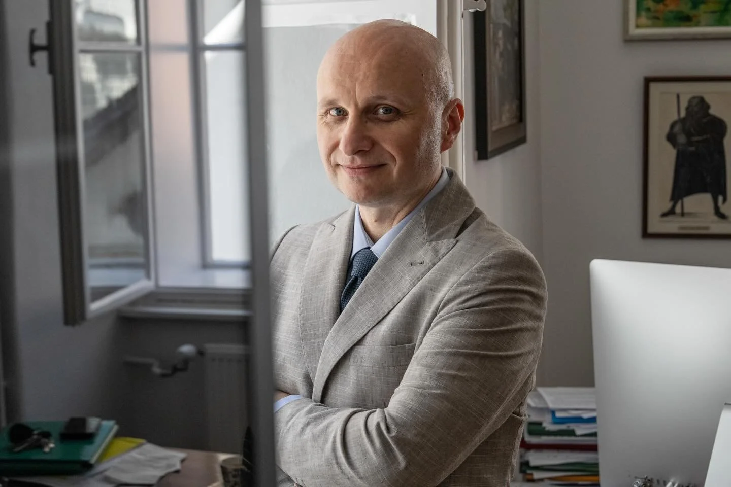 𝓘𝓼𝓴𝓻𝓲𝓿𝓸 𝓿 ž𝓲𝓿𝓸
 
Vabljeni jutri, v sredo, 8. aprila, ob 19. uri v skedenj &Scaron;krabčeve domačije.
V čast nam je, da na pogovor prihaja dr. Kozma Ahačič, predstojnik In&scaron;tituta za slovenski jezik Frana Ramov&scaron;a ZRC SAZU, znan