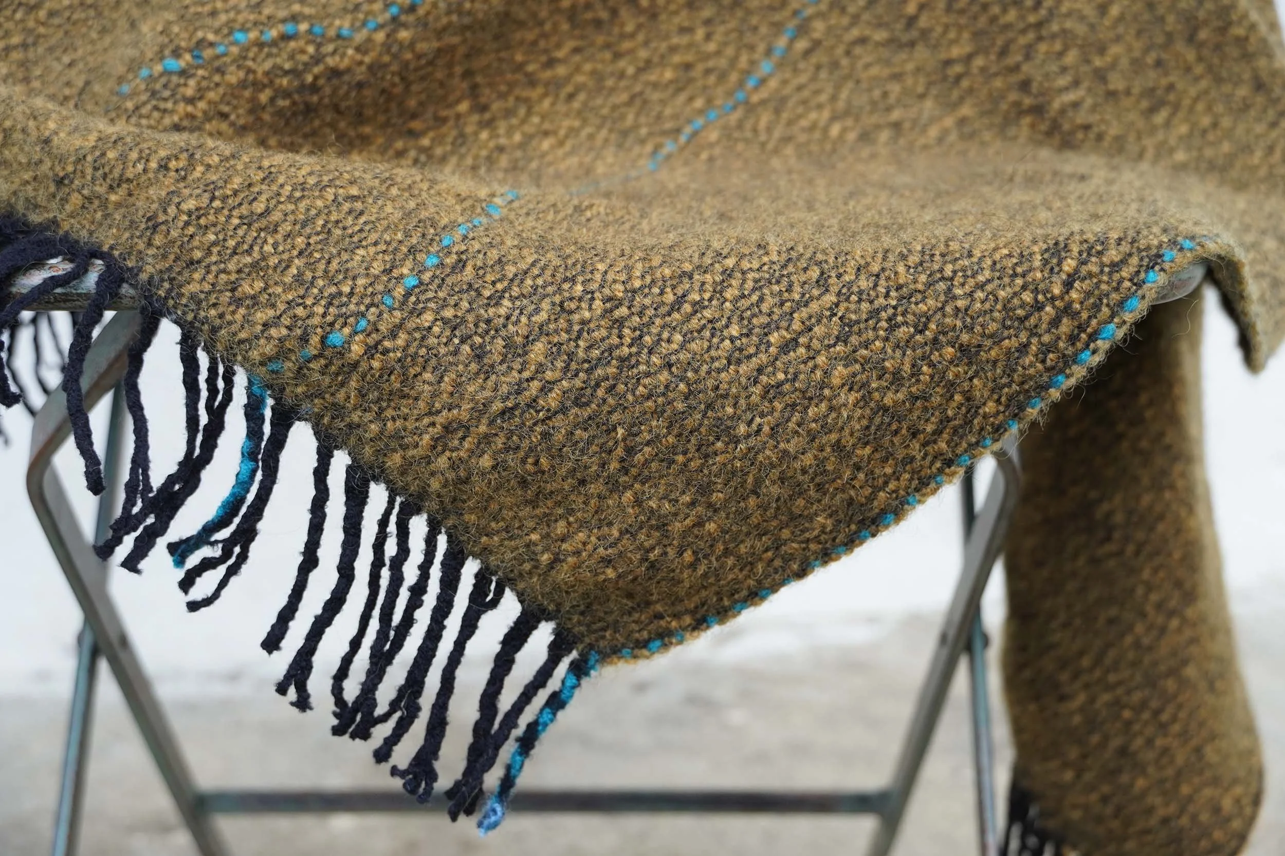 Wolldecke Spuren Gelb Kante.jpg