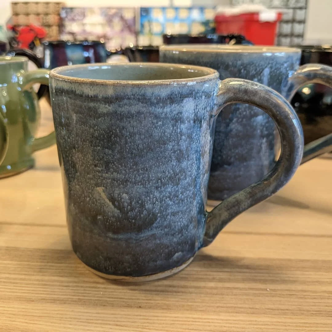 Holiday commissions 💚❤️💚

#pottery #ceramic  #art #amaco #coyoteglaze  #wheelthrownpottery  #artistsoninstagram