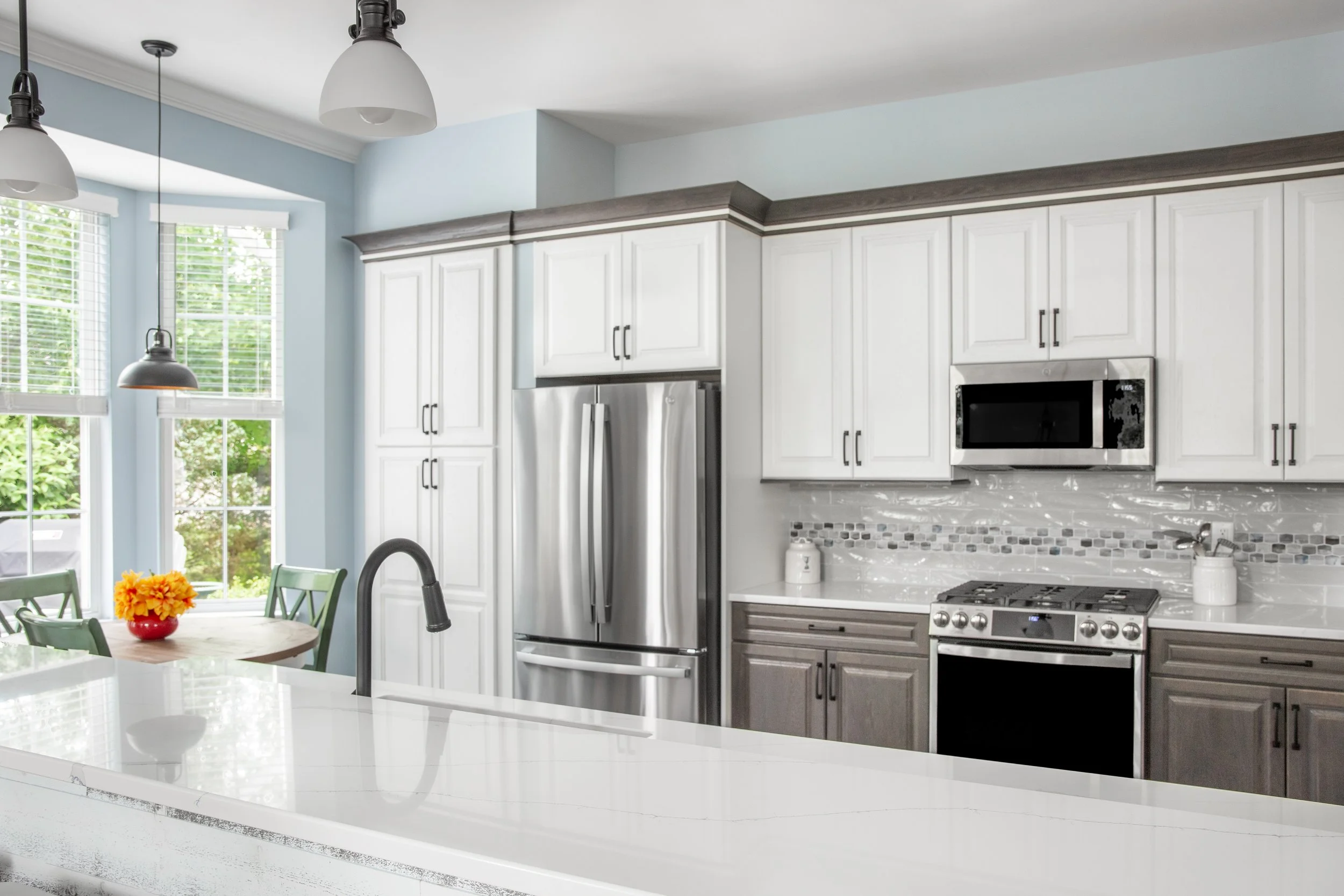 Contemporary Transitional Kitchen Remodel by The Coral Hammer project photo