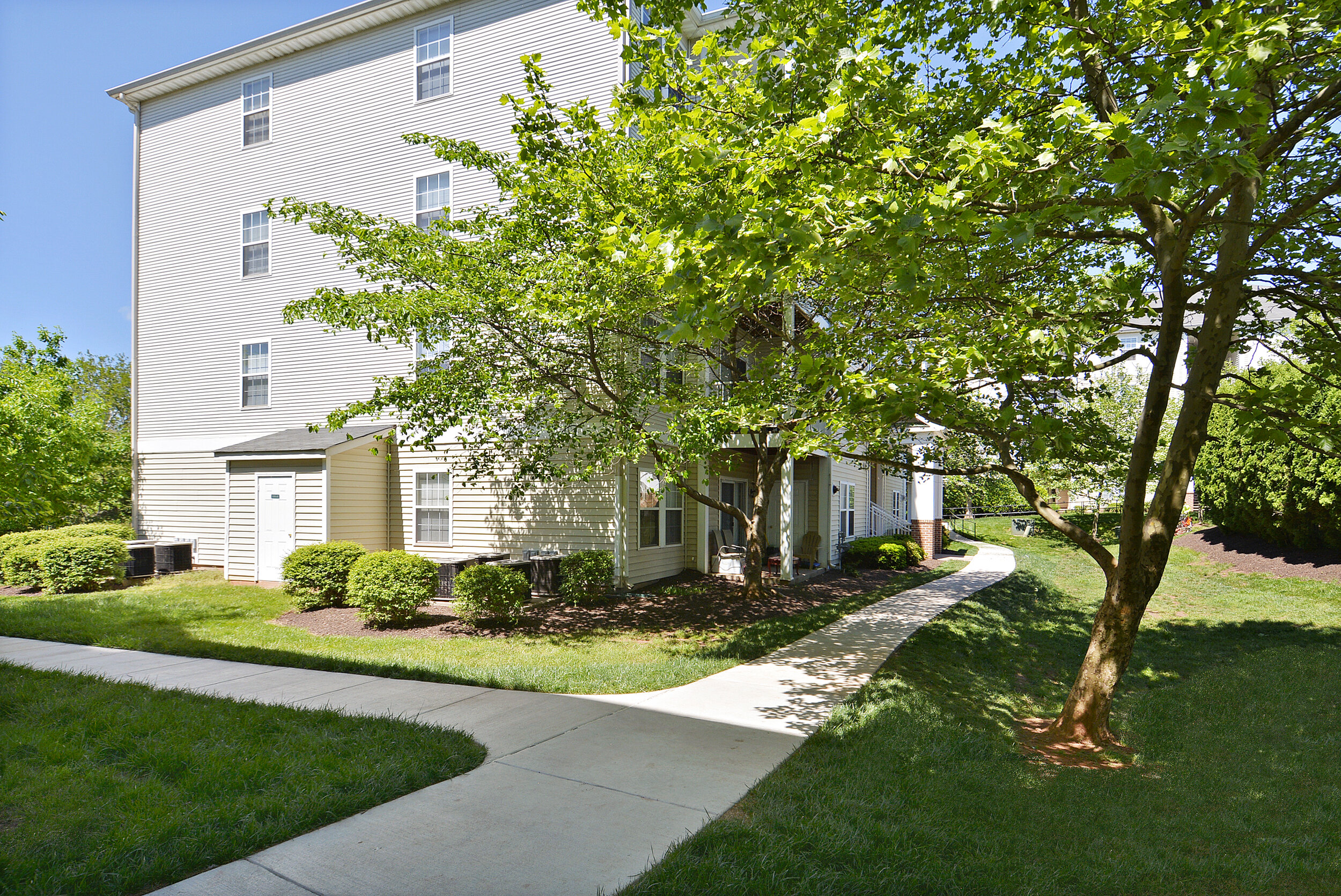  Ashburn Meadows is an affordable housing community with wide sidewalks in Northern Virginia. 