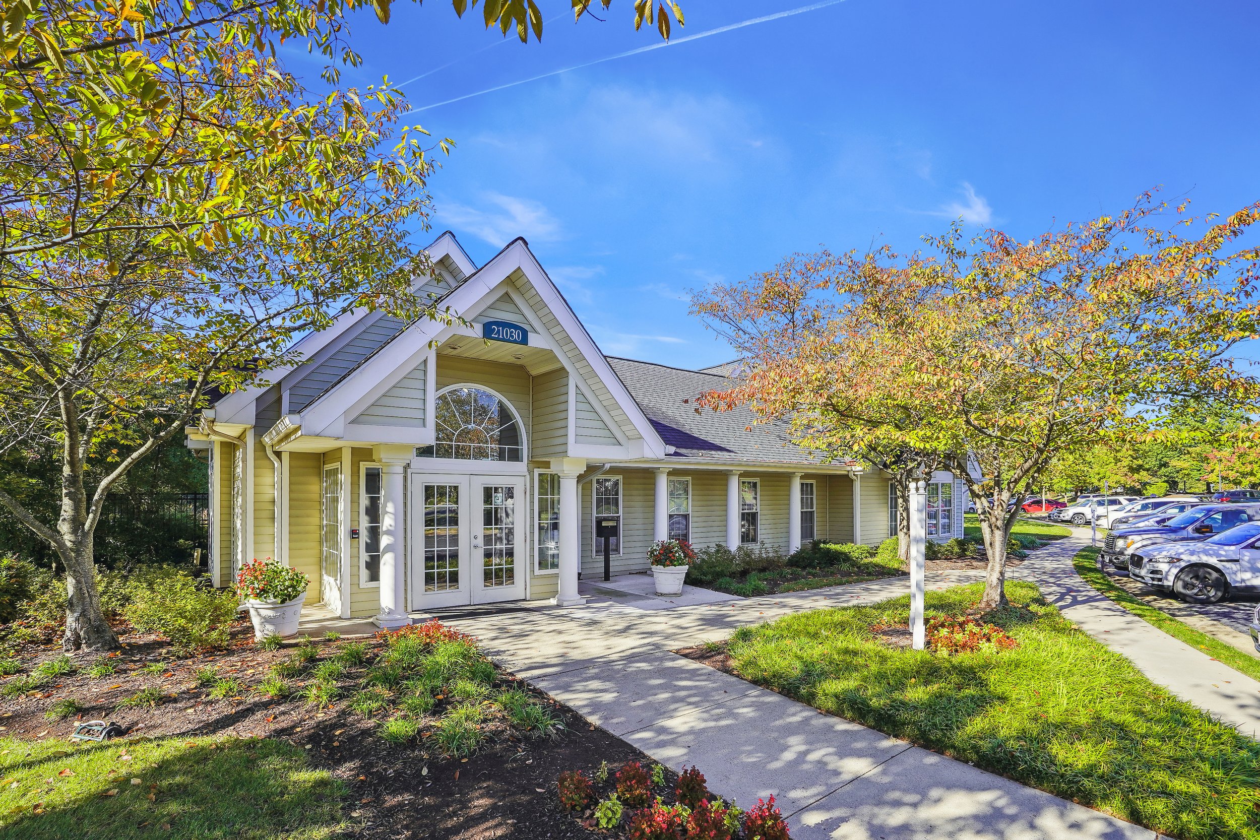  The beautiful Welcome Center at Ashburn Meadows. 